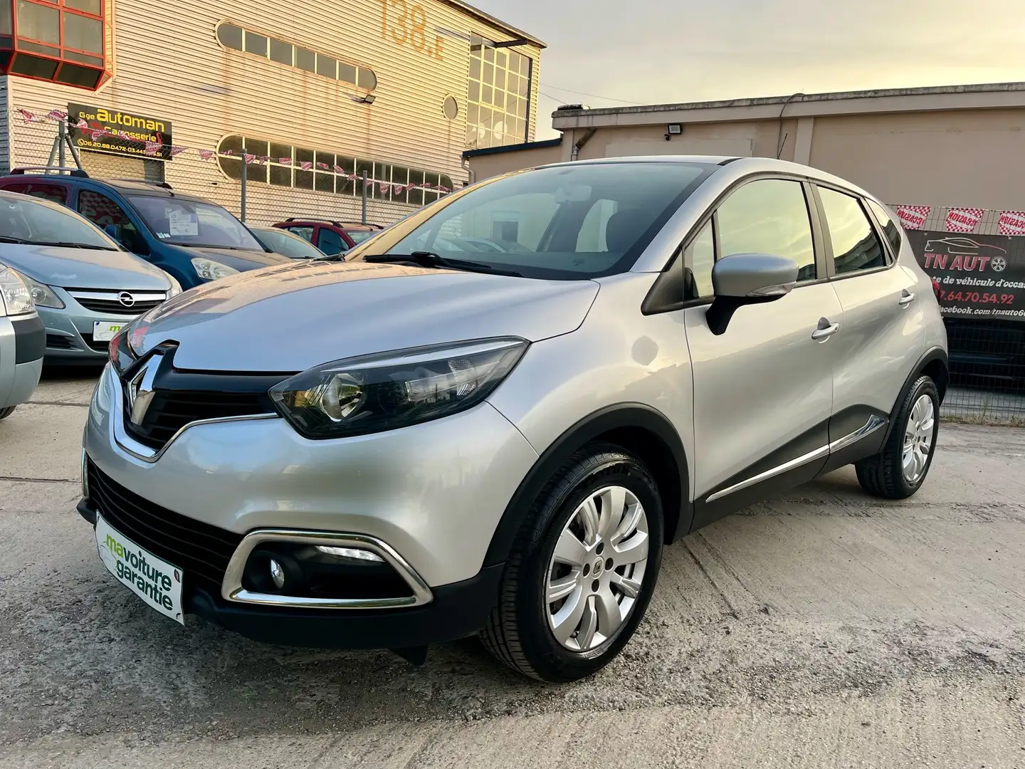 Renault Captur dCi 90 Energy S&S eco² Zen Garantie 6 Mois - 1