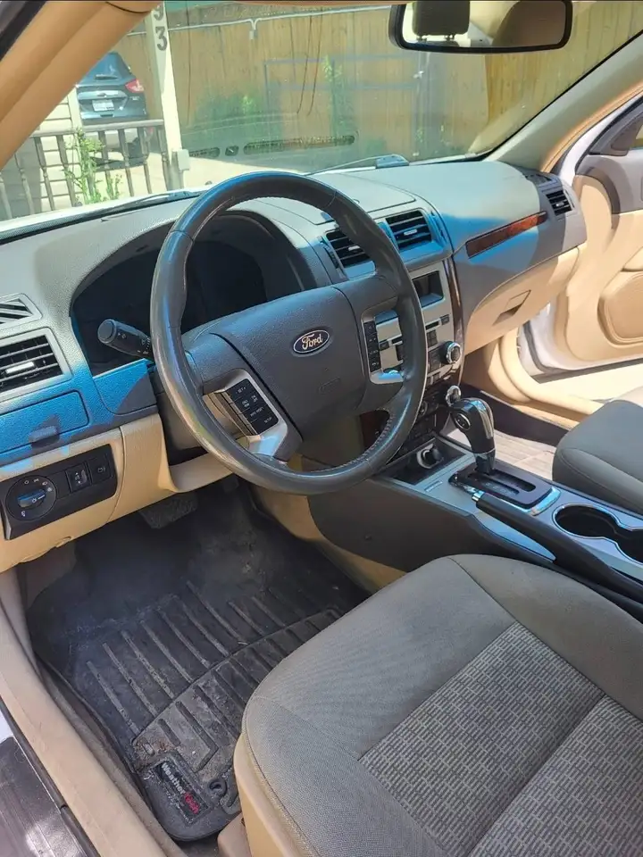 Ford Fusion photo Ford Fusion