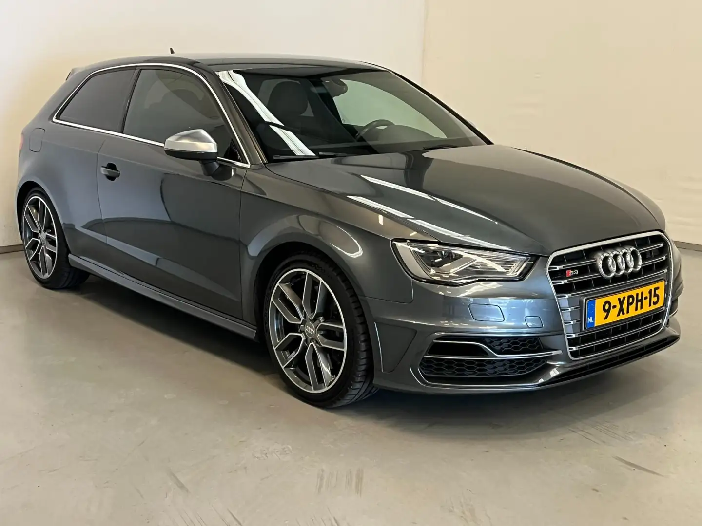Audi S3 2.0 TFSI Quattro Pro Line Plus / NL-auto / B&O / T Gris - 2