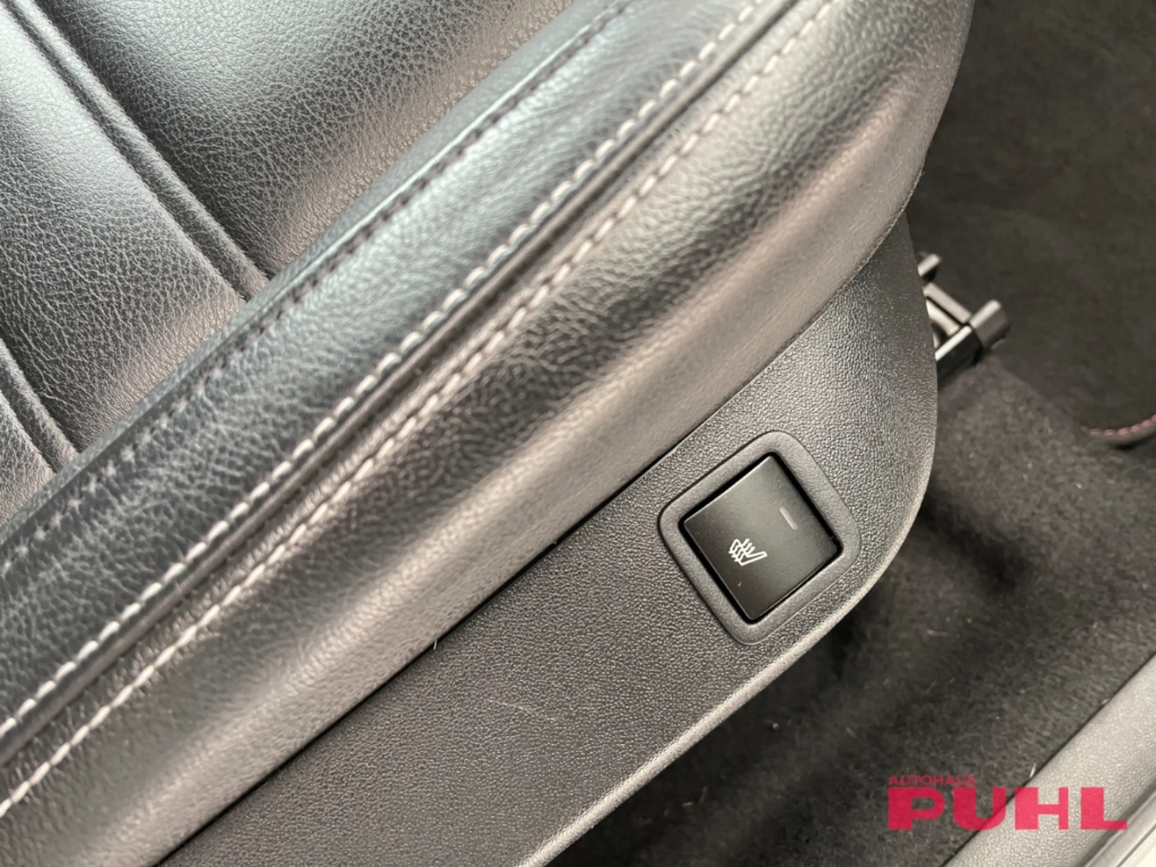 Citroen C1 Elle Klimaauto.DAB Sitzheizung,Car Play, Spurhalt. — photo 12