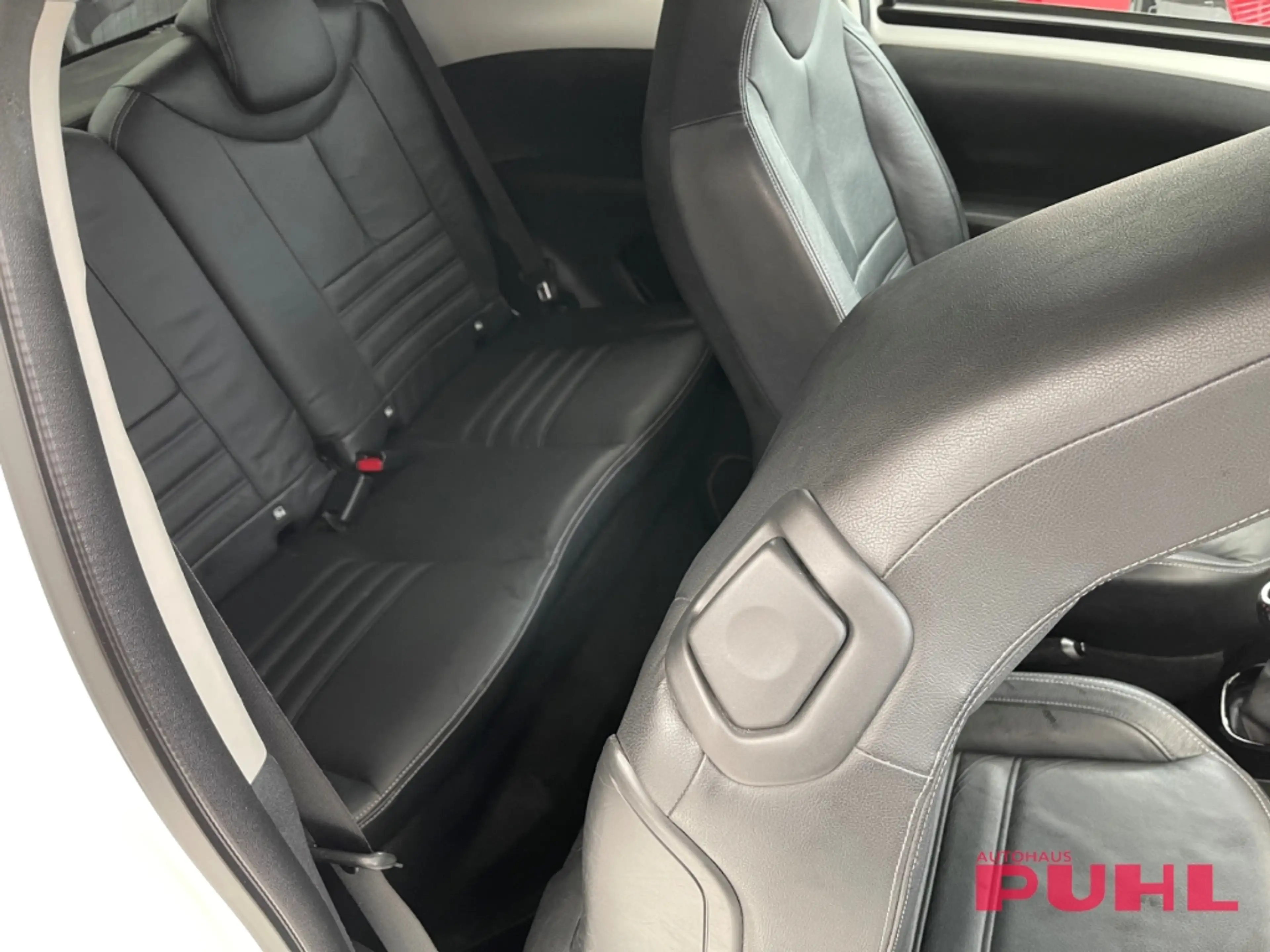 Citroen C1 Elle Klimaauto.DAB Sitzheizung,Car Play, Spurhalt. — photo 13
