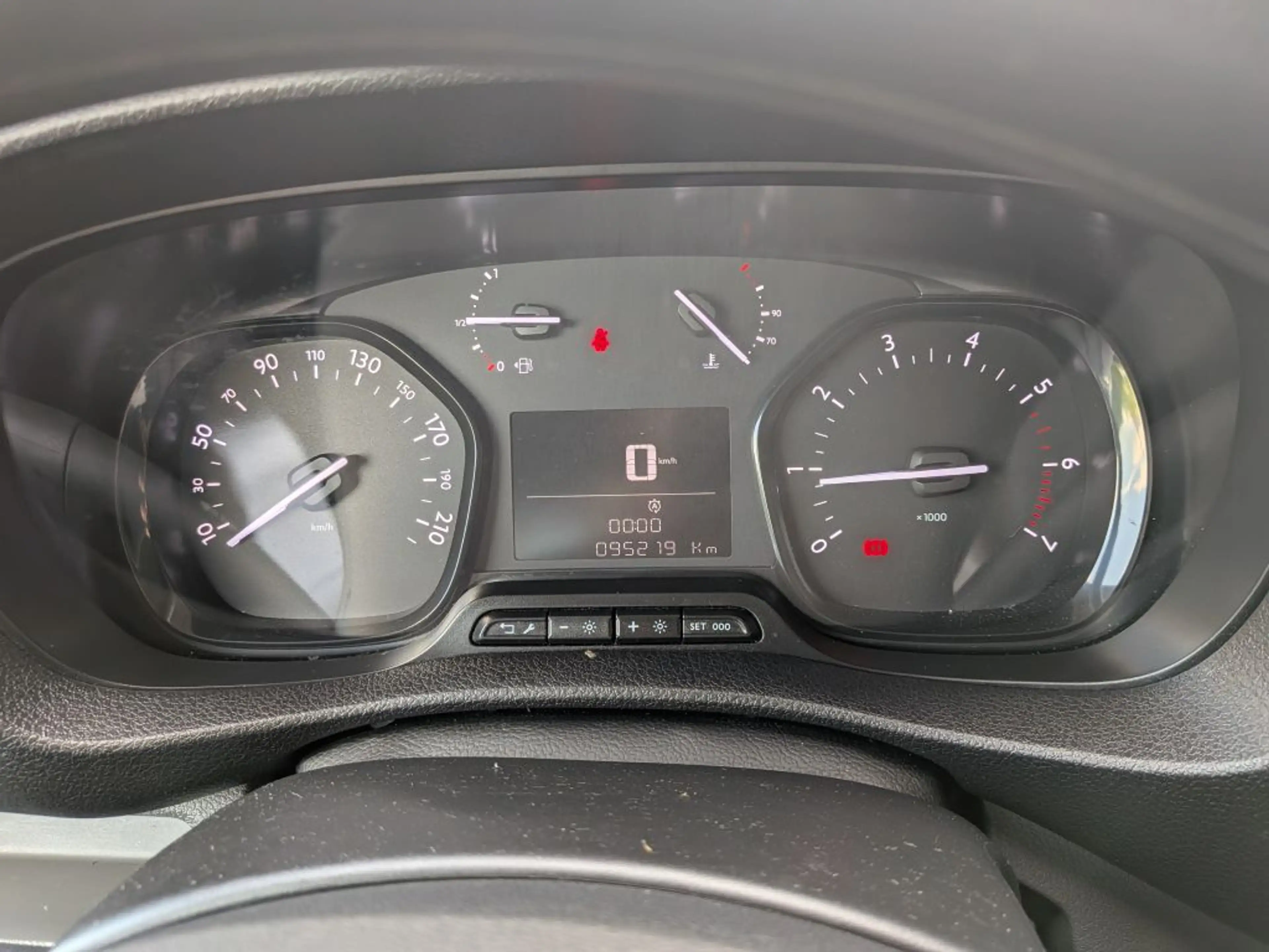 Opel Zafira Life 1.5 D M Selection — photo 8
