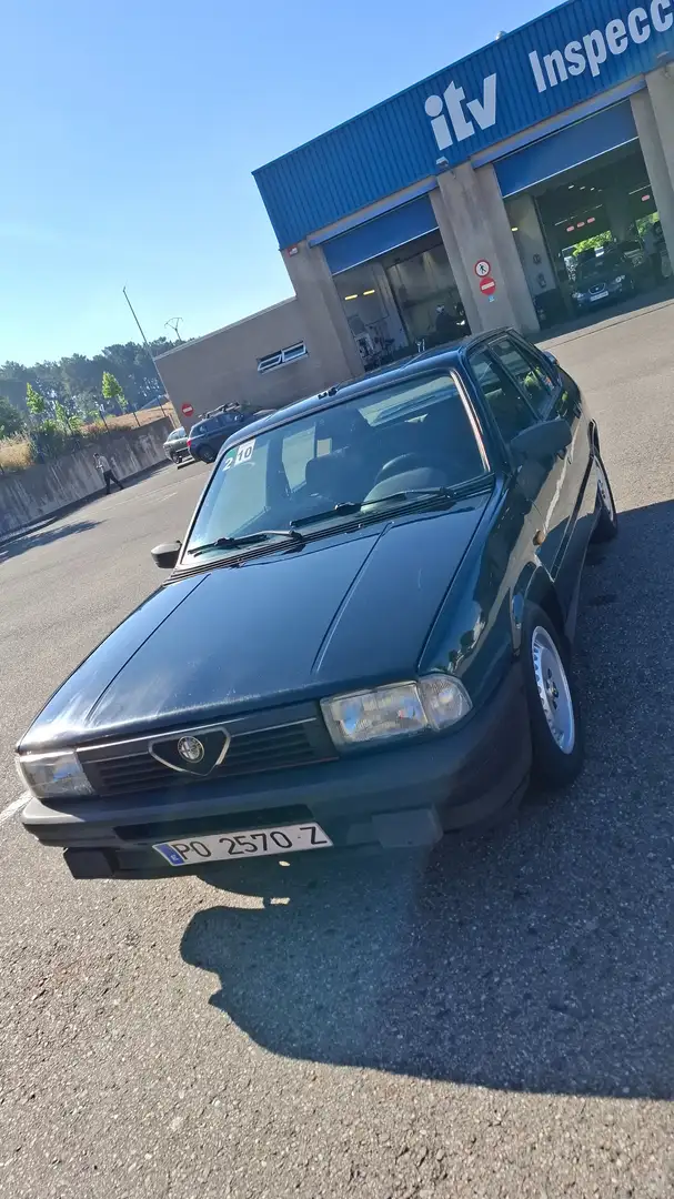 Alfa Romeo 33 33 1.7 QV Černá - 2