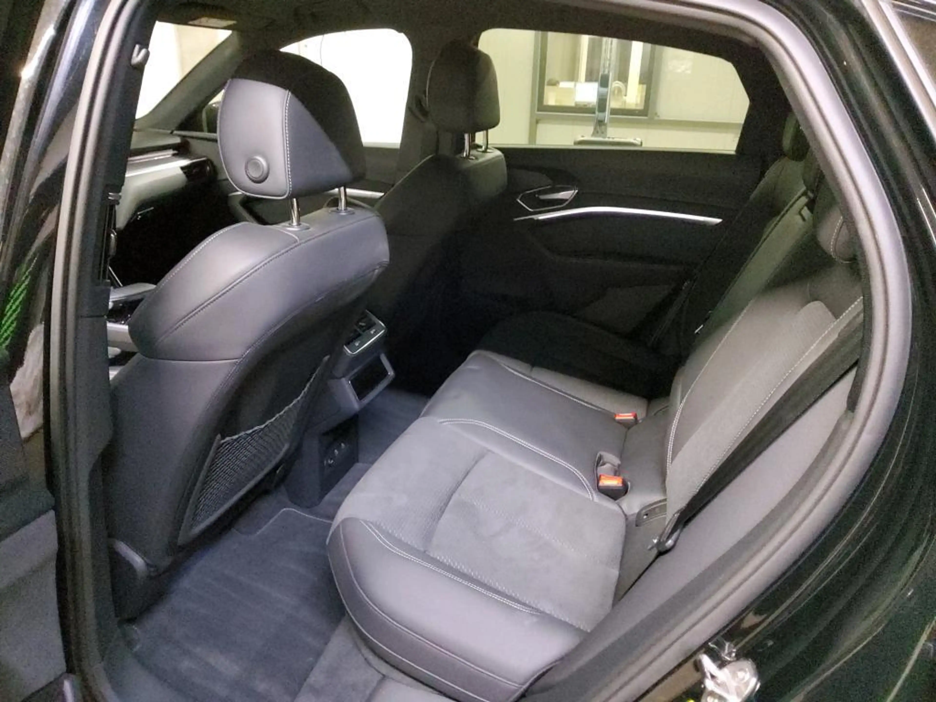 Audi e-tron SPORTBACK 50 Q S LINE BLACK ACC/HuD/KAM. — photo 12