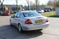 Mercedes-Benz E 240 Avantgarde km zijn nap geen import NETTE AUTOMAAT Grau - thumbnail 25