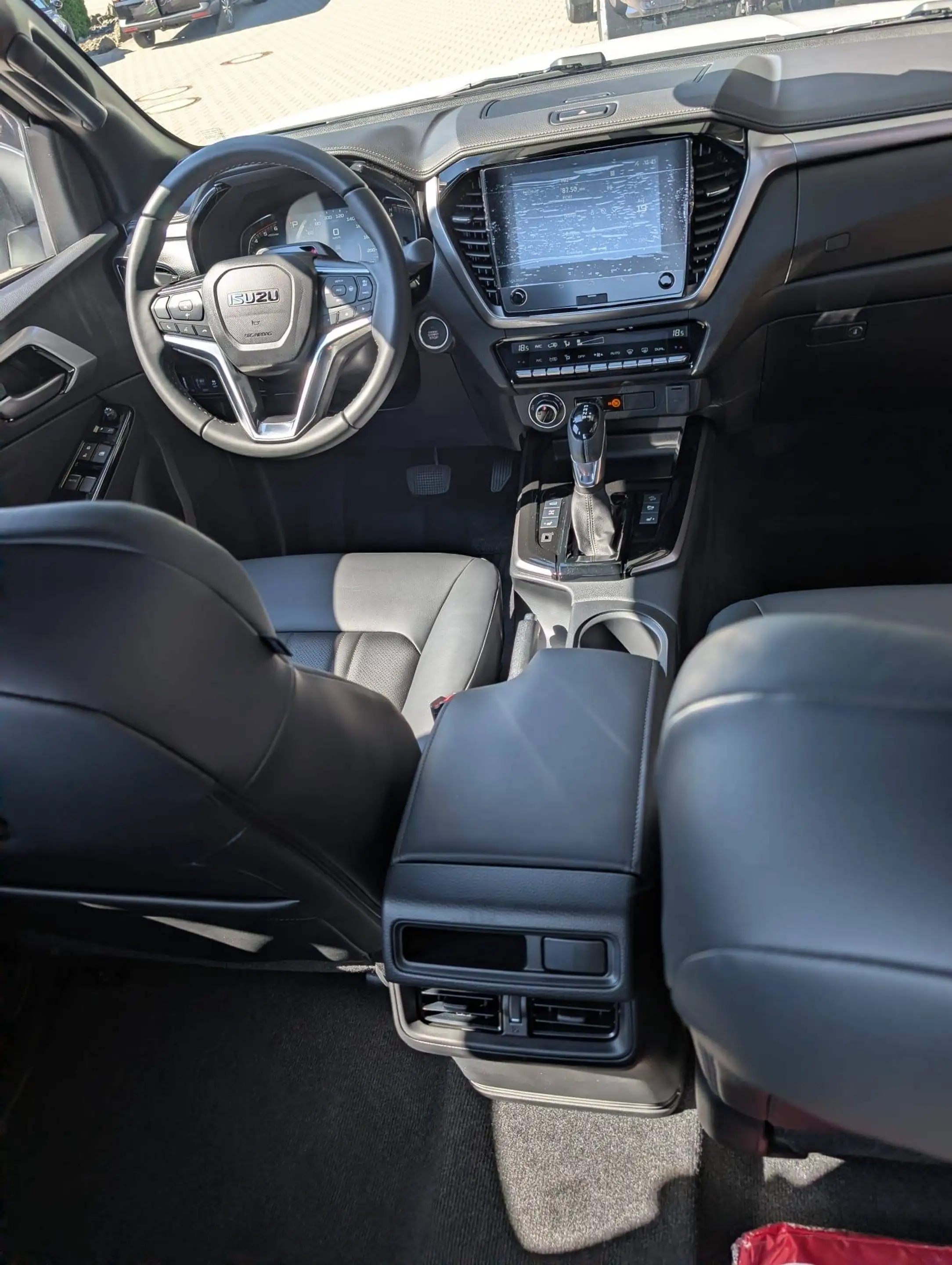 Isuzu D-Max Single Cab 4WD LSE Allrad LED — photo 5