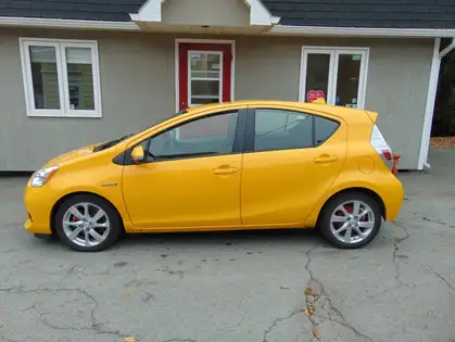 2014 Toyota Prius c