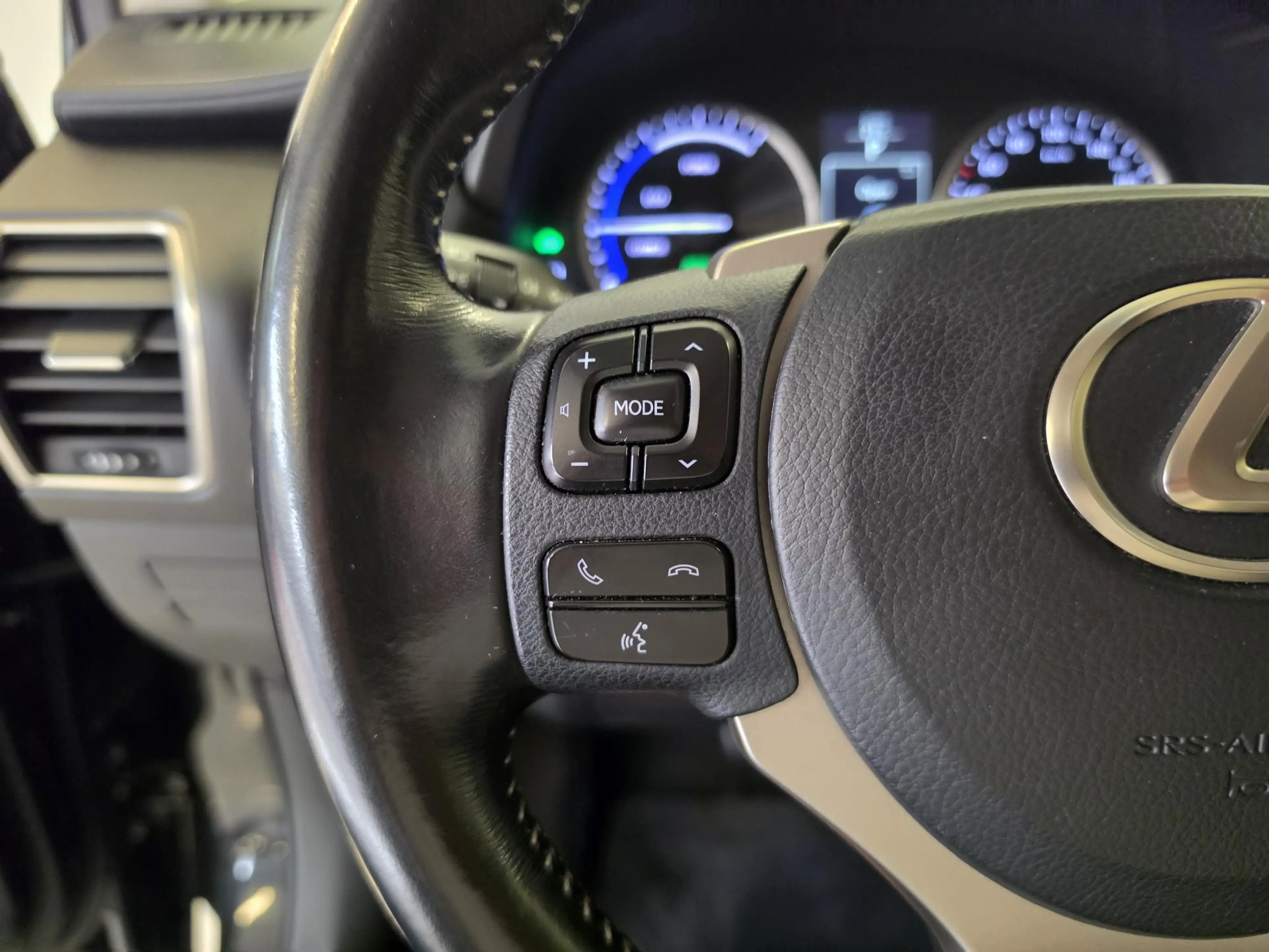 Lexus NX 300h | Navigatie | Climate Control | Cruise Control | A — photo 22