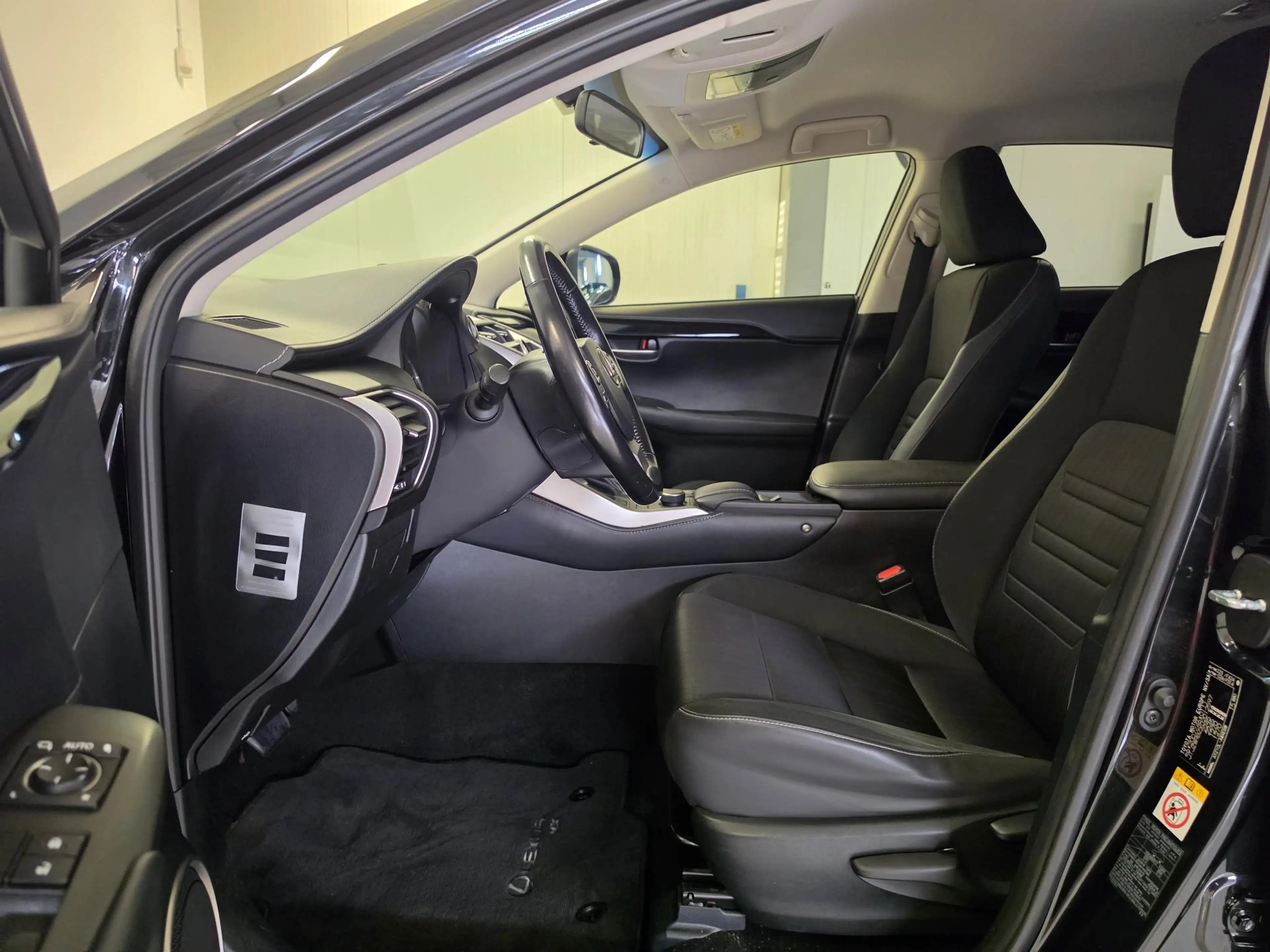 Lexus NX 300h | Navigatie | Climate Control | Cruise Control | A — photo 10