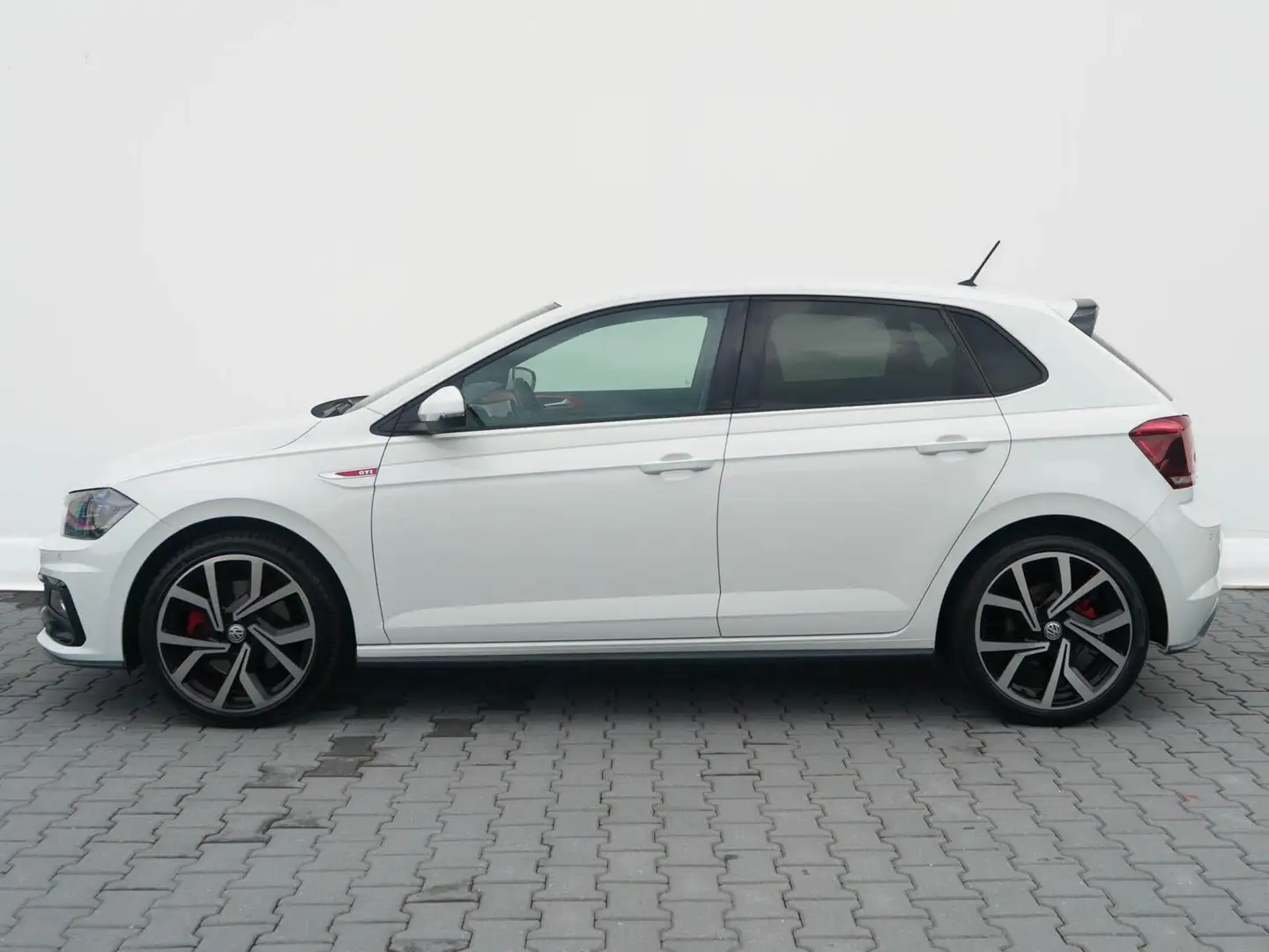 Volkswagen Polo GTI 2.0 TSI 200pk DSG | Full LED | Carplay | Virtual c Белый - 2
