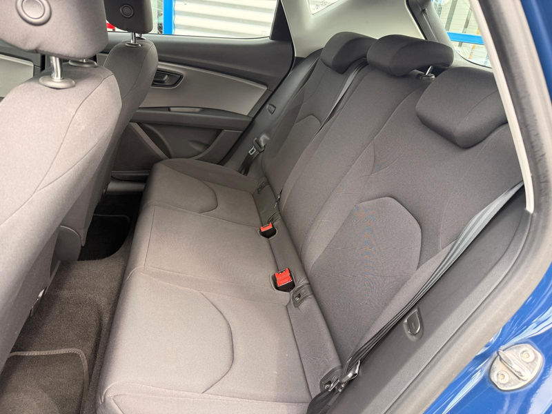 SEAT Leon 1.0 TSI *NUR 70.232 KM*TEMPOMAT*PDC*SZH* — photo 14