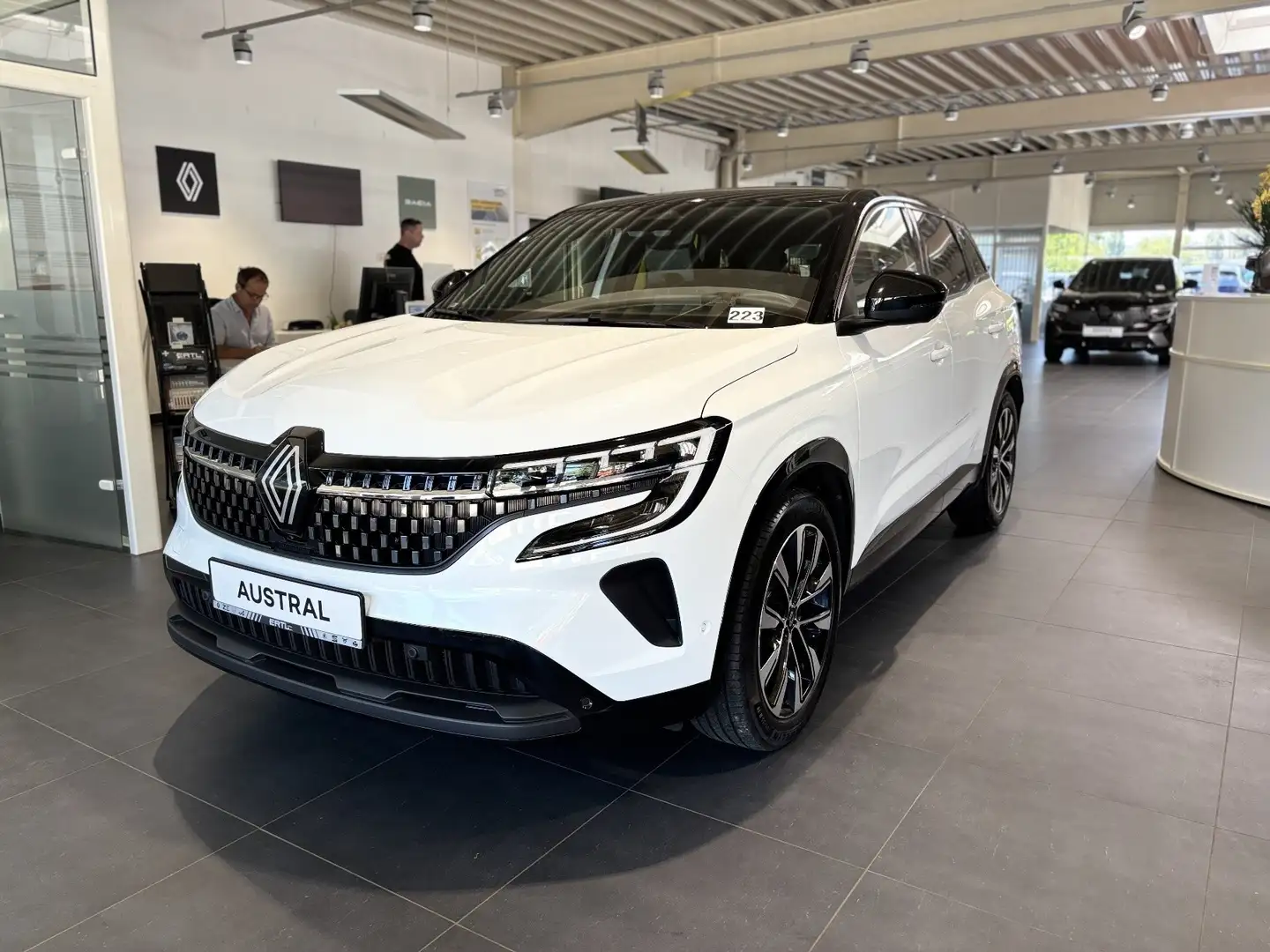 Renault Austral Techno Mild Hybrid 160PS Automatik Blanc - 1