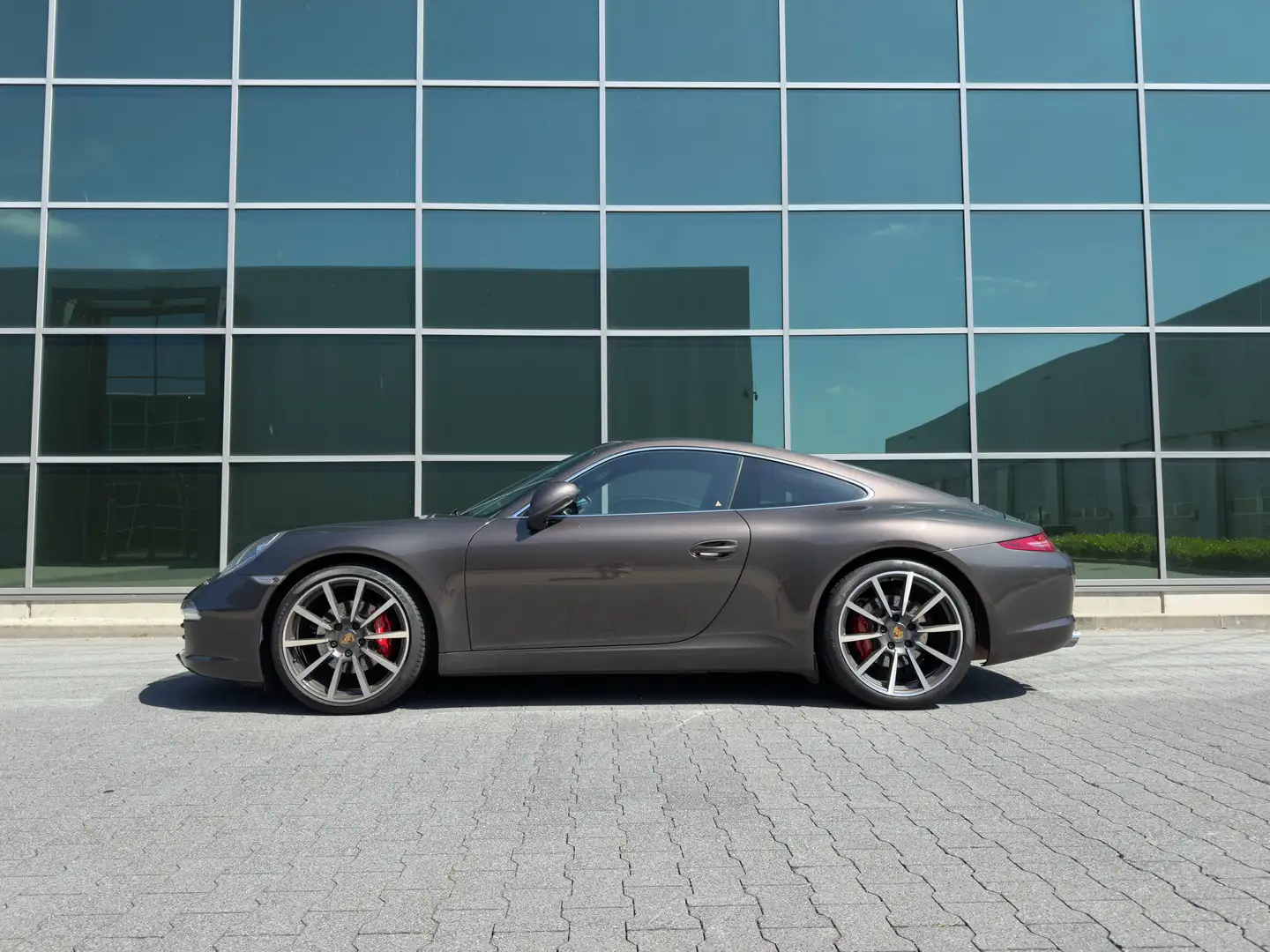 Porsche 991 Carrera | Dealer onderhouden | Sportuitlaat | BOSE Grijs - 2