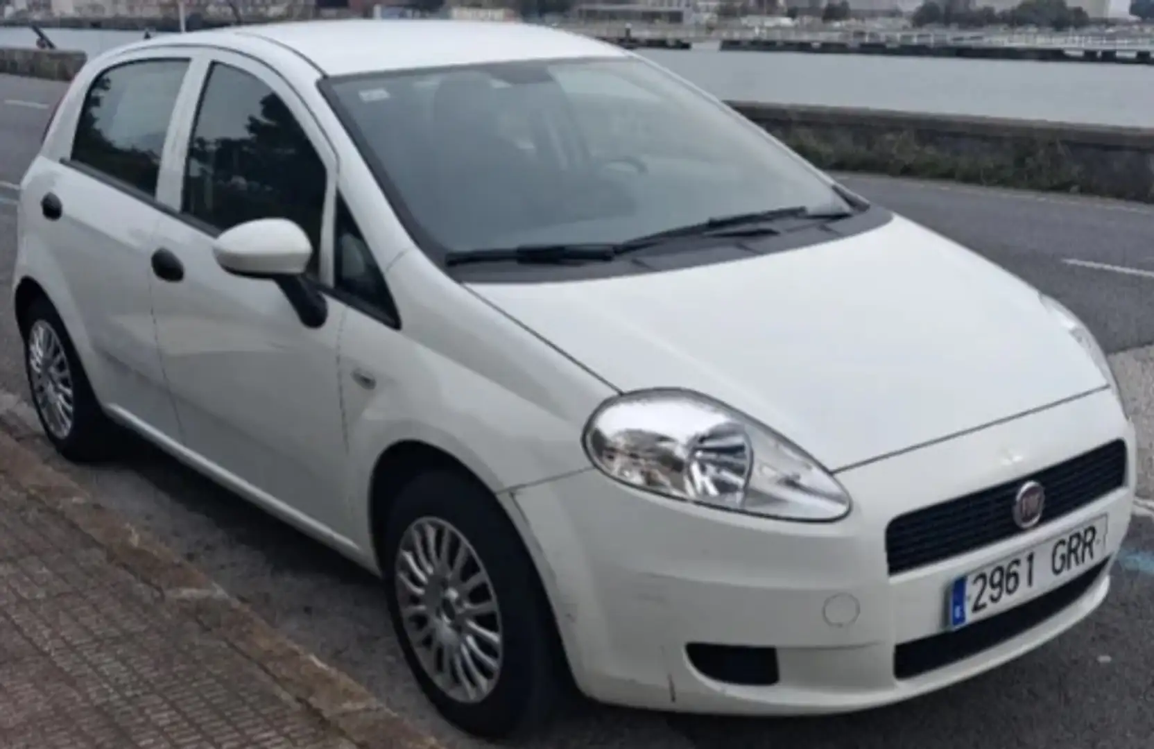 Fiat Punto Punto 1.4 16v Dynamic Dynamic Blanco - 1