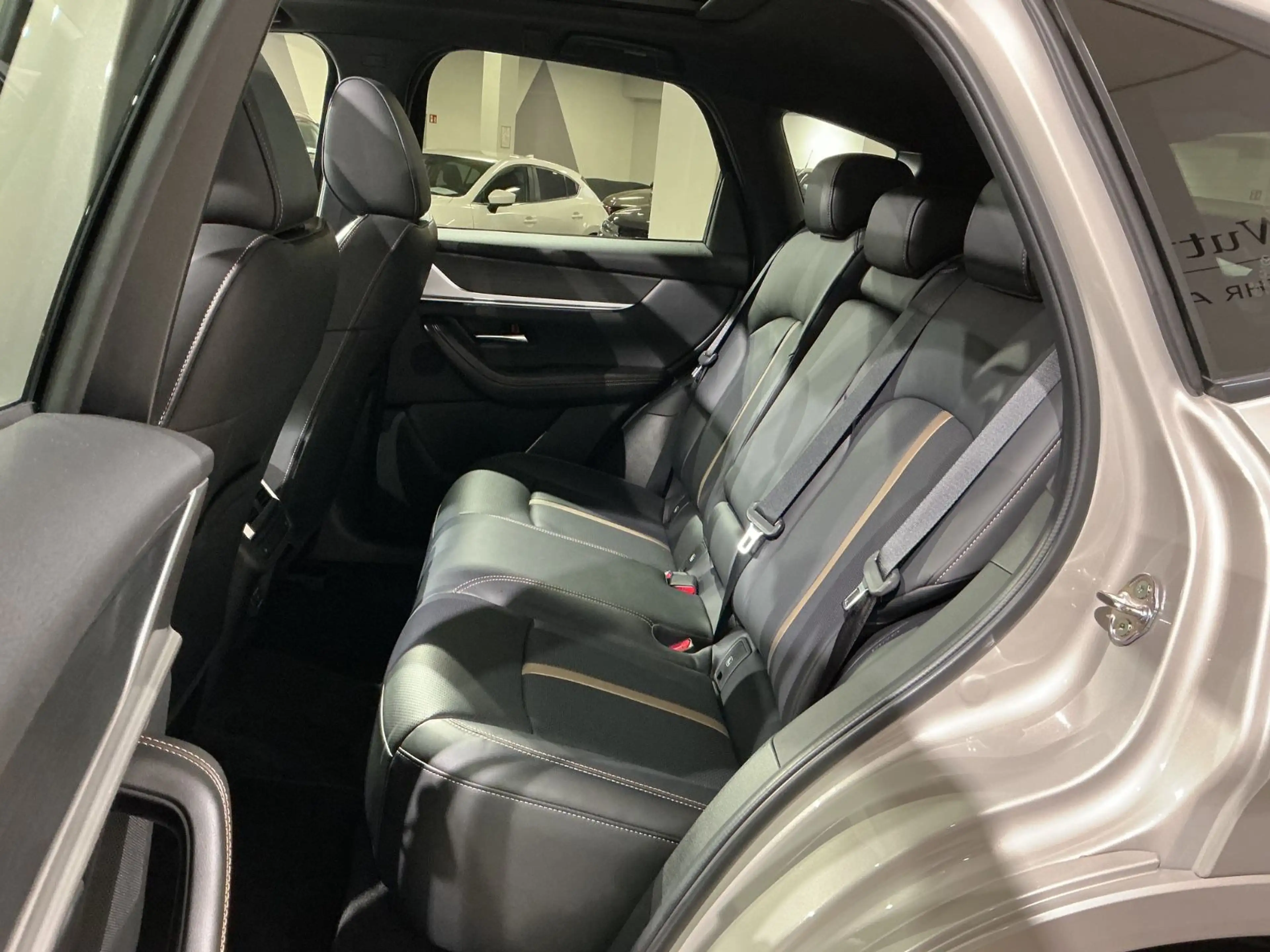 Mazda CX-60 Homura Plus*Schiebedach*AWD*Matrix*Sitzlü* — photo 17