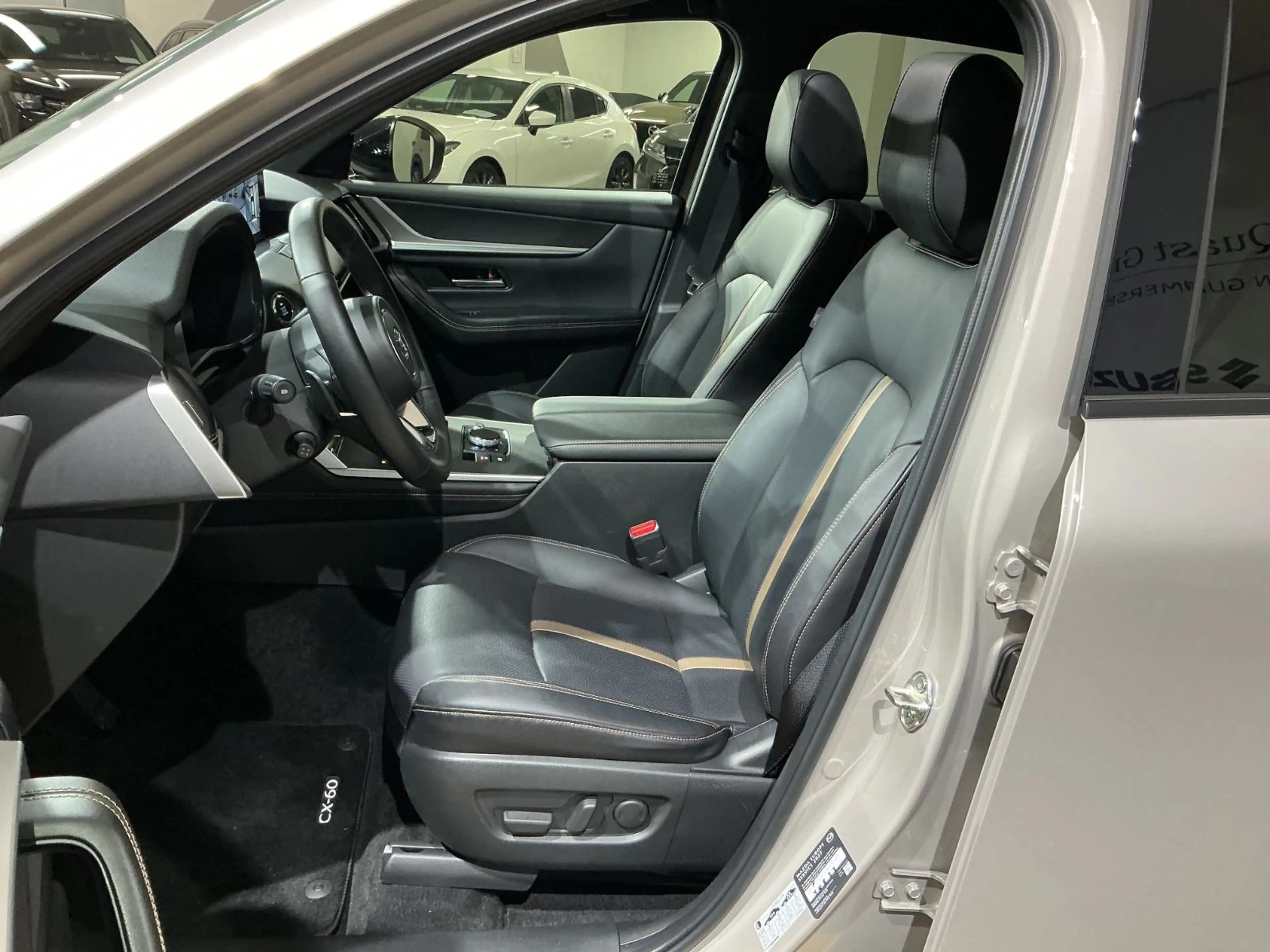 Mazda CX-60 Homura Plus*Schiebedach*AWD*Matrix*Sitzlü* — photo 12