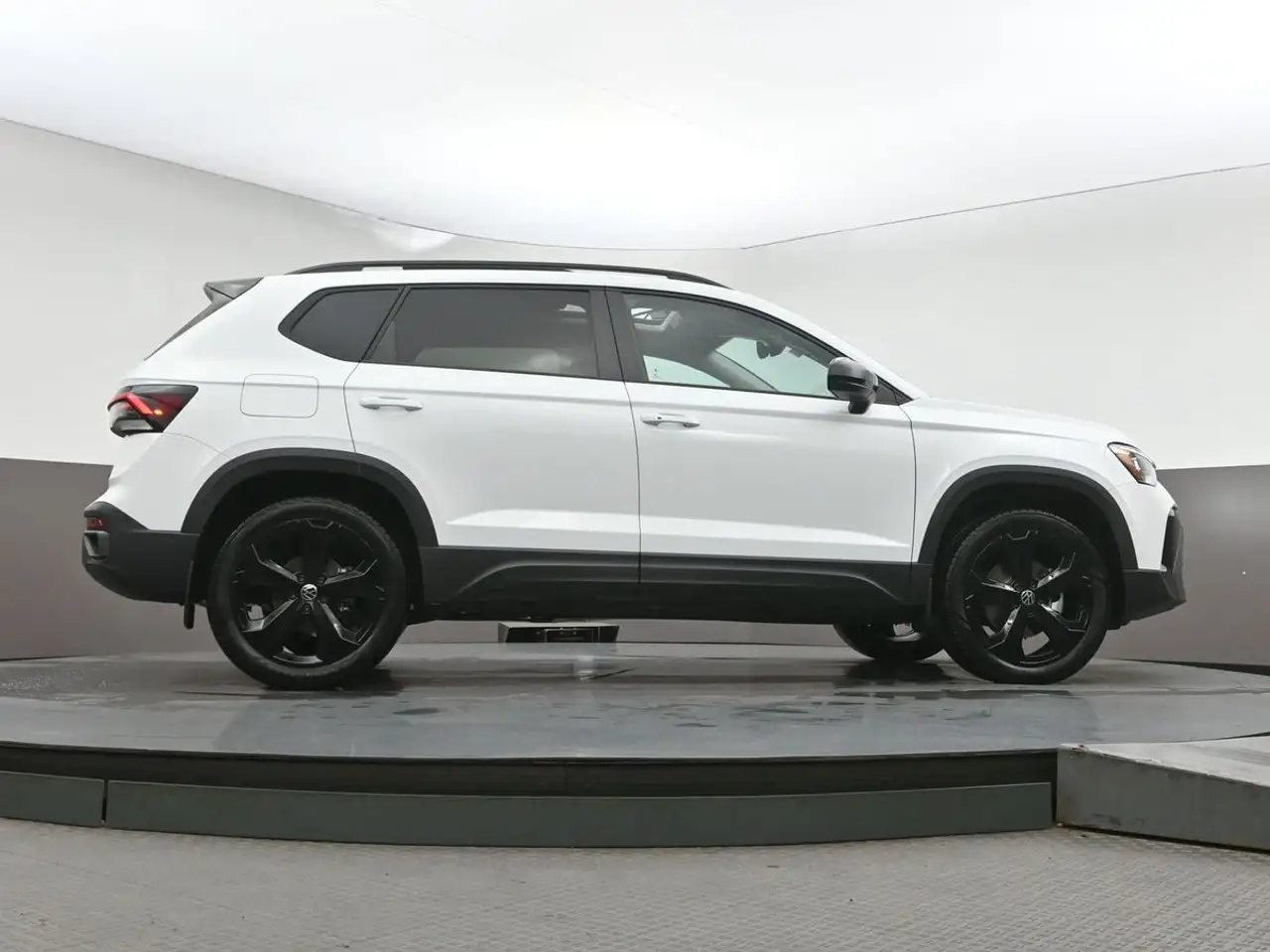 Volkswagen Taos снимка Volkswagen Taos