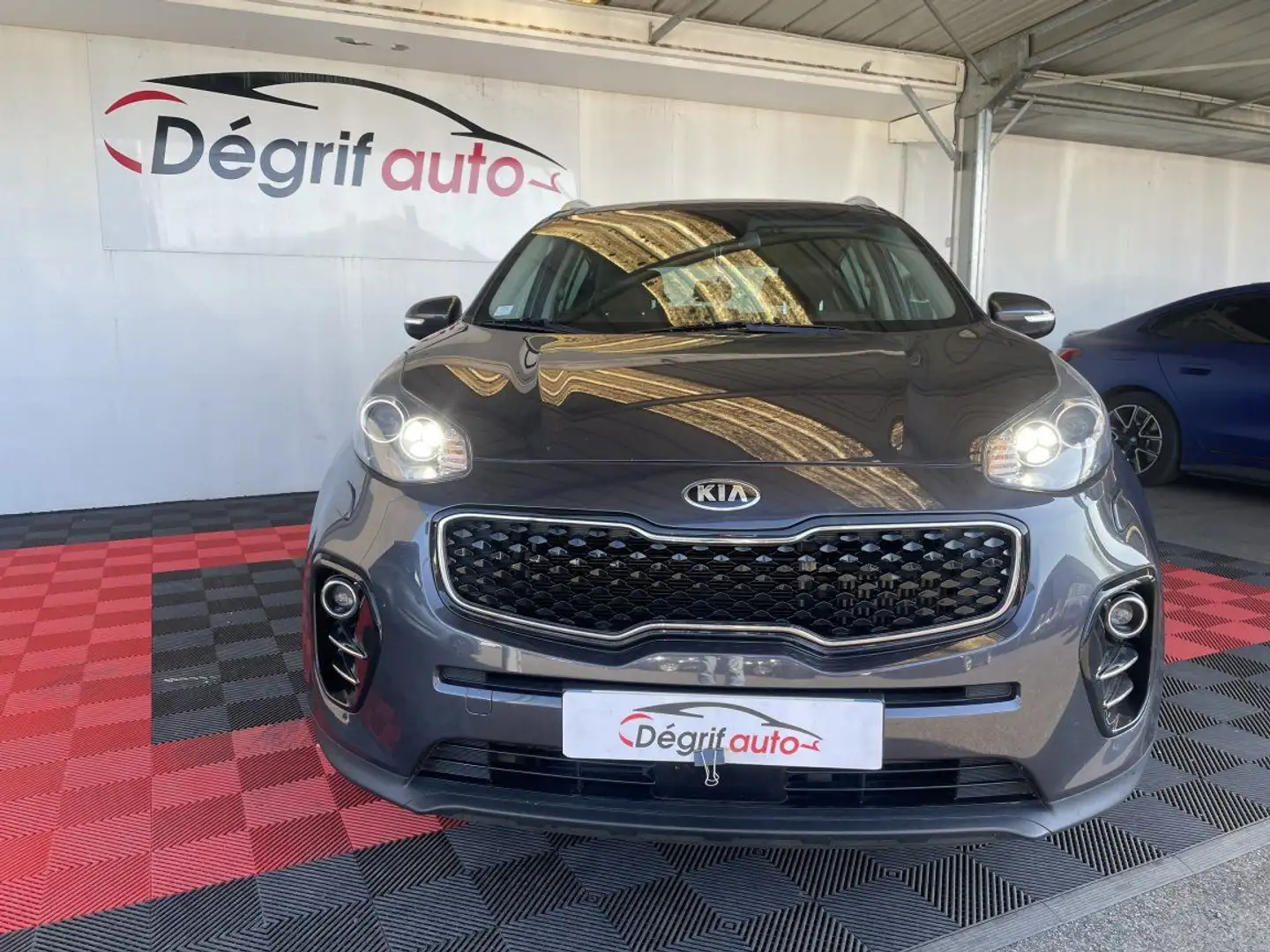 Kia Sportage 2.0 CRDi 136 ISG 4x2 Active Gris - 2