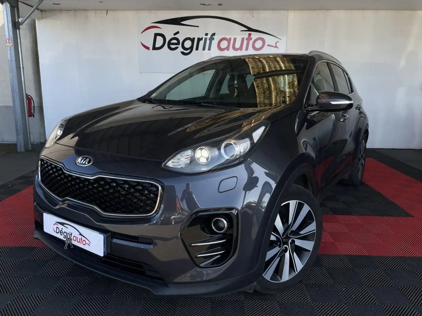 Kia Sportage 2.0 CRDi 136 ISG 4x2 Active Gris - 1