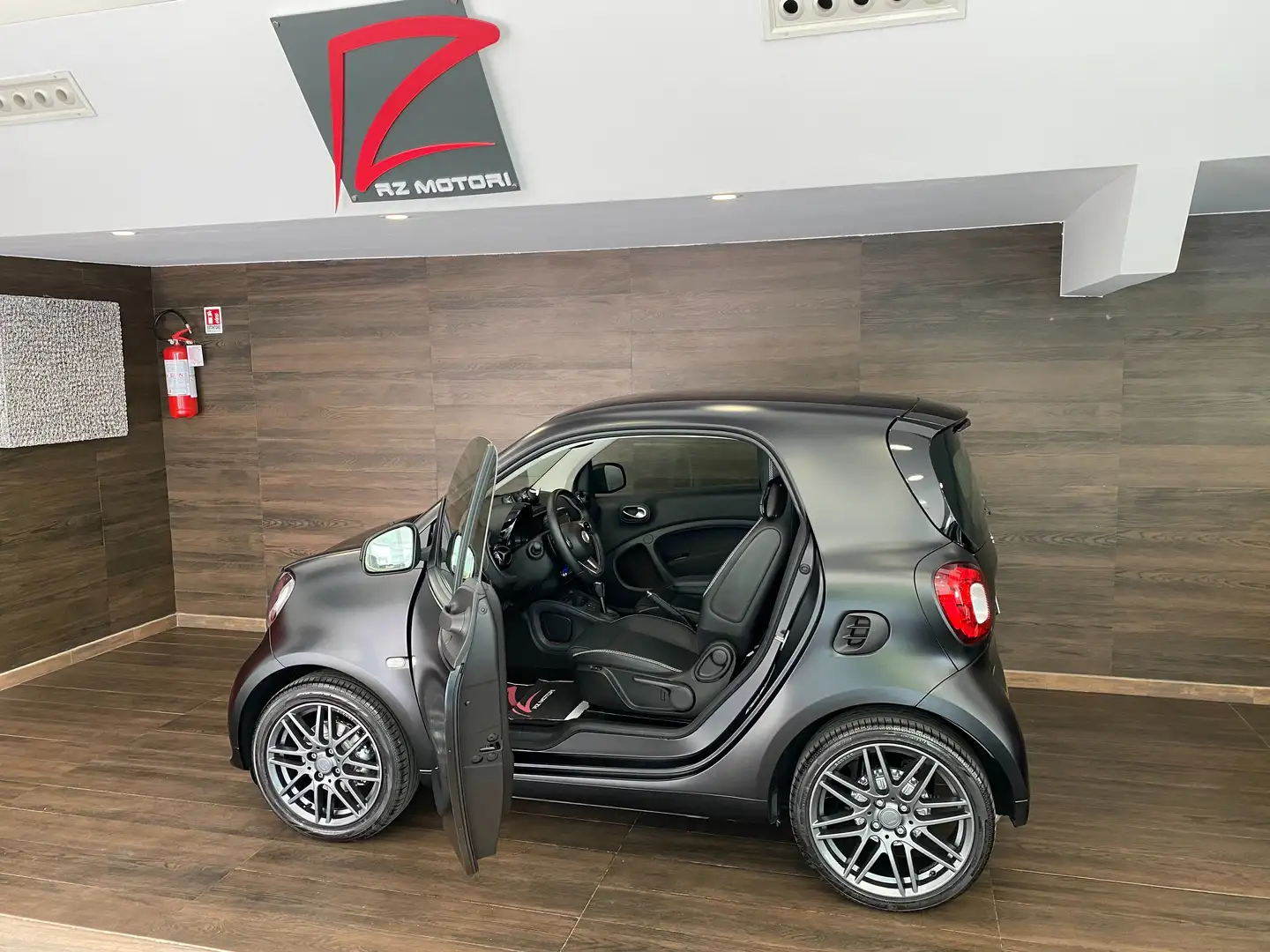 smart forTwo 0.9 t Brabus Xclusive Style-limited nero opaco-ITA Nero - 1