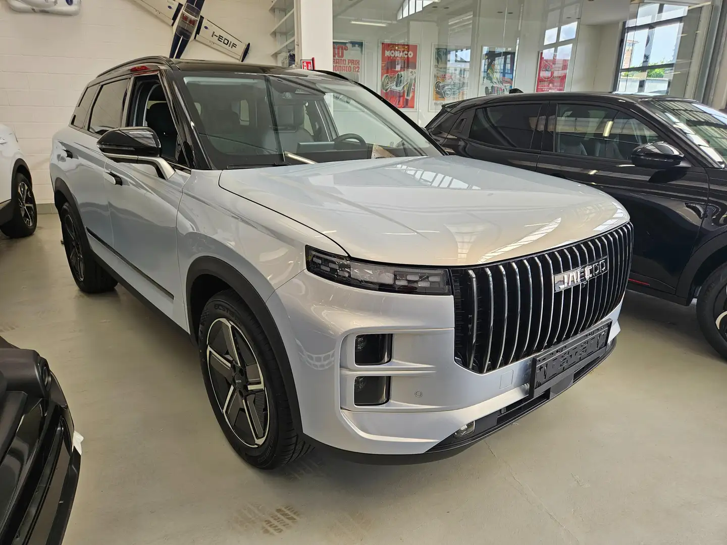 Jaecoo J7 Jaecoo 7 1.6 tgdi Exclusive 4wd 7dct srebrna - 1