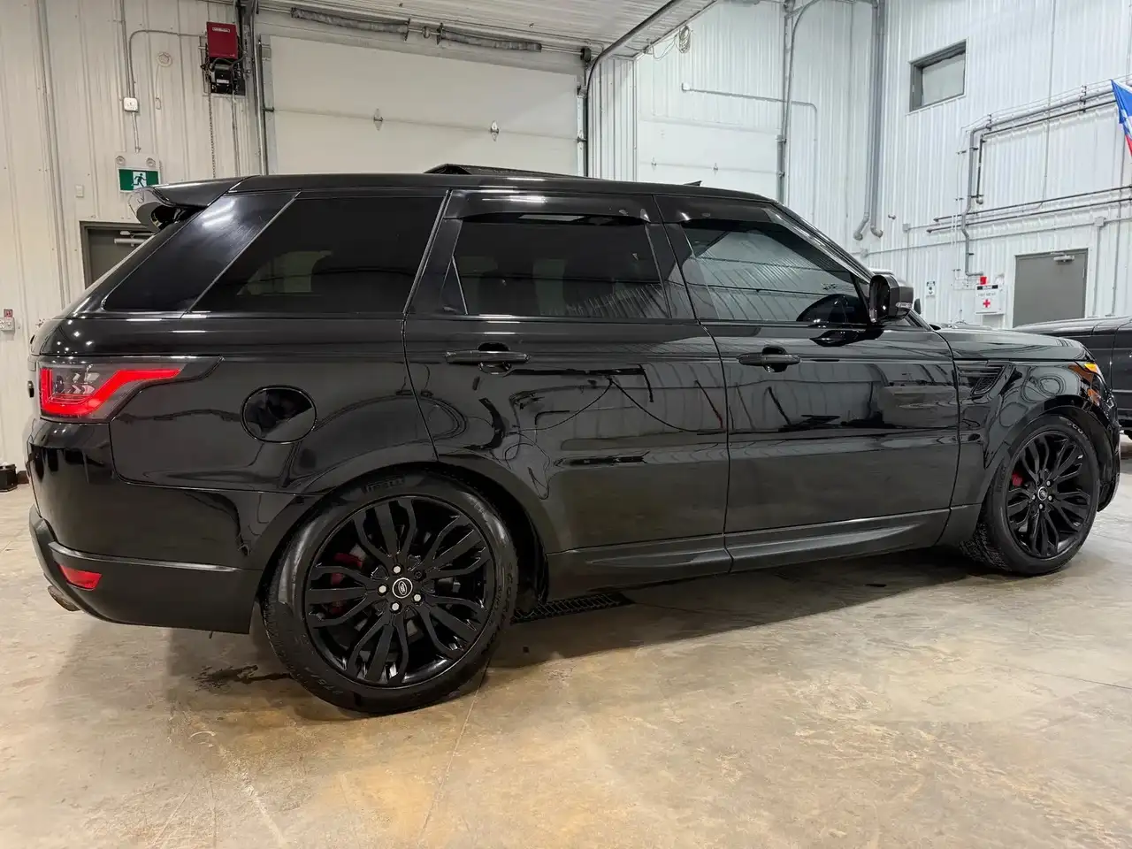 Land Rover Range Rover Sport снимка Land Rover Range Rover Sport