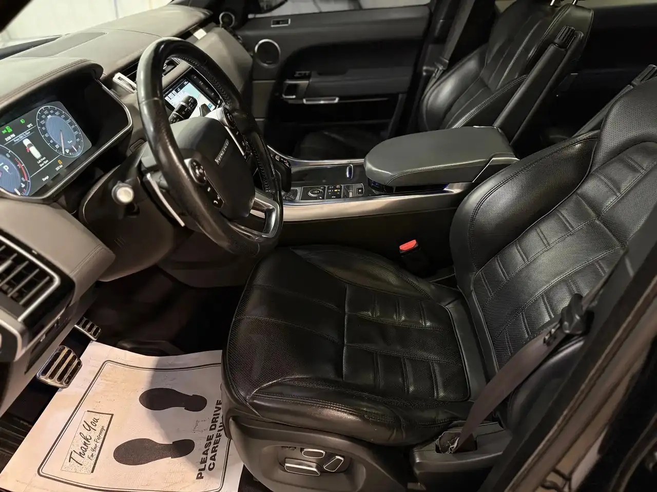 Land Rover Range Rover Sport снимка Land Rover Range Rover Sport