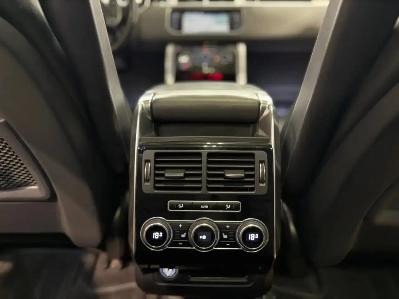 Land Rover Range Rover Sport снимка Land Rover Range Rover Sport