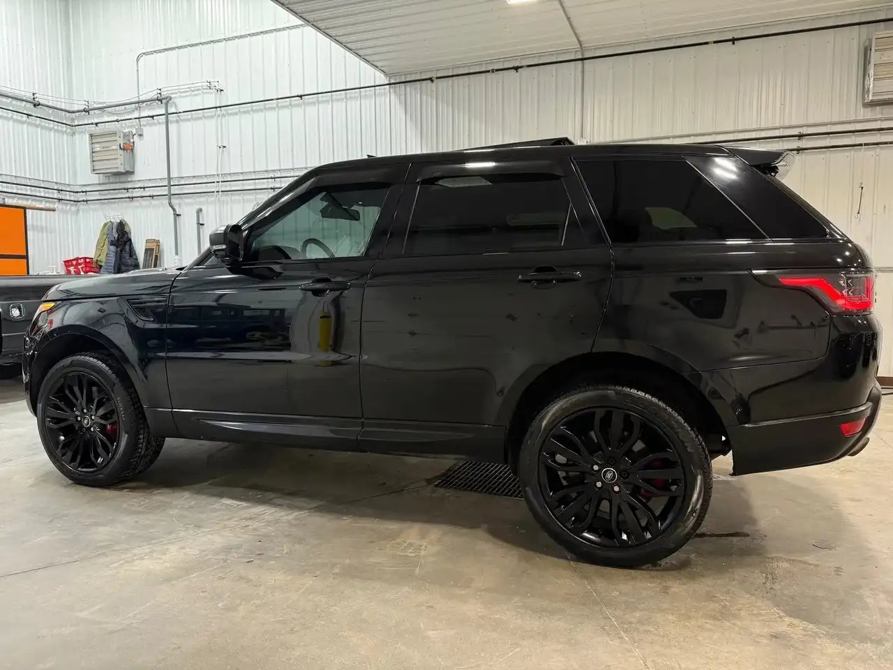 Land Rover Range Rover Sport снимка Land Rover Range Rover Sport