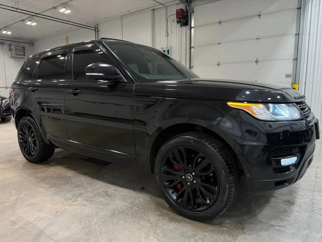 Land Rover Range Rover Sport снимка Land Rover Range Rover Sport