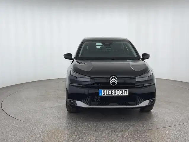 Citroen C4 view 2