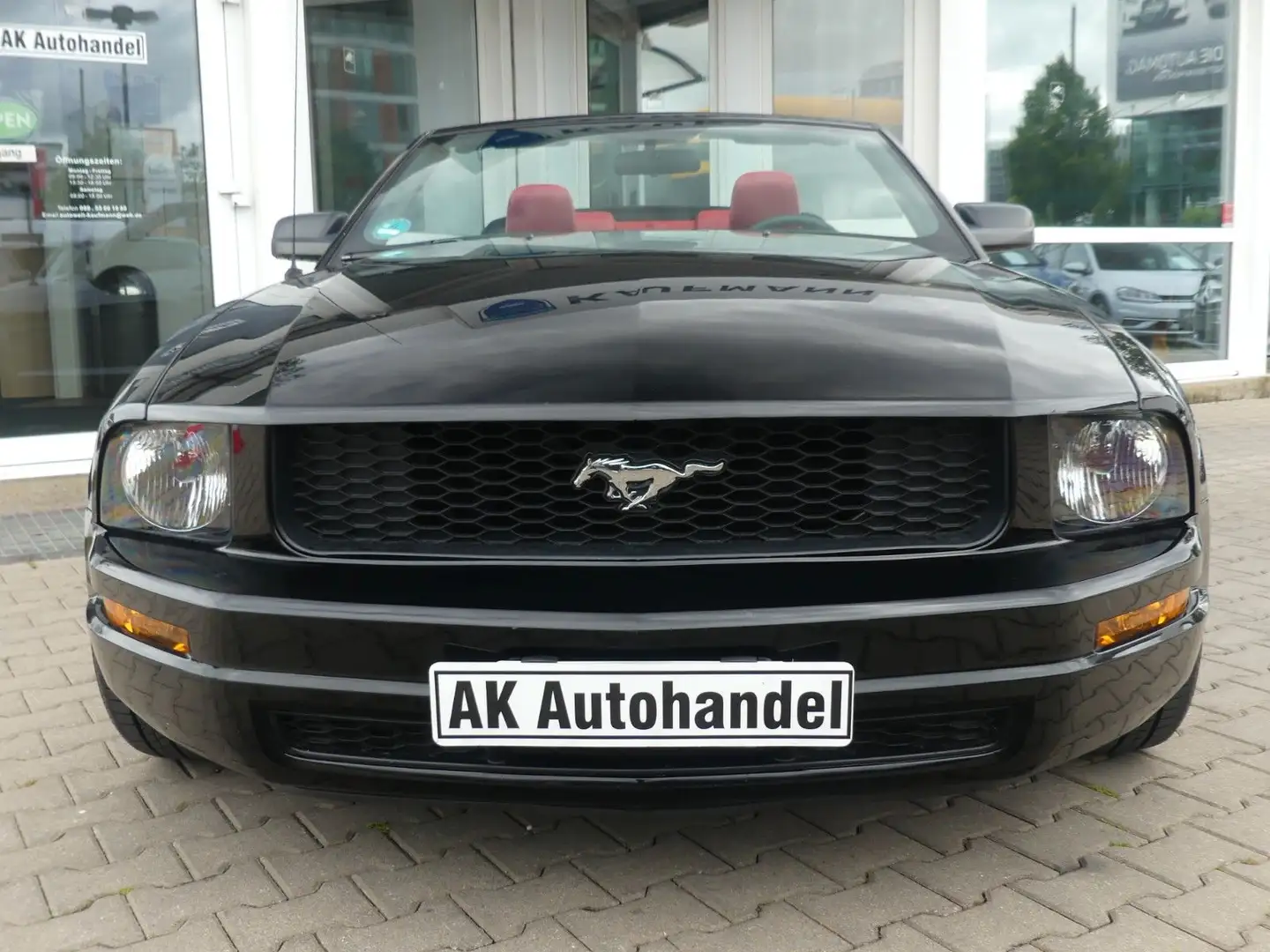 Ford Mustang Cabrio Aut. Leder Sitzhzg. Klima Schwarz - 2