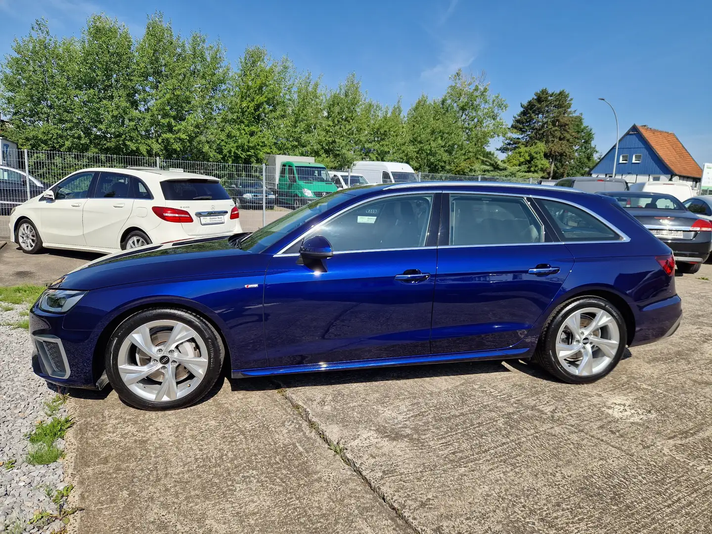 Audi A4 40 TDI quattro S line AHK, LED, Leder Bleu - 2