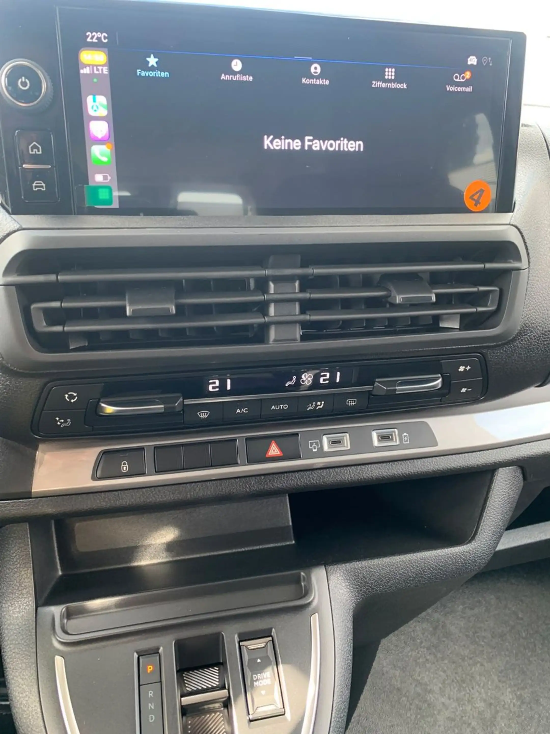 Opel Vivaro Kombi XL 8 Sitze Vollausstattung — photo 34