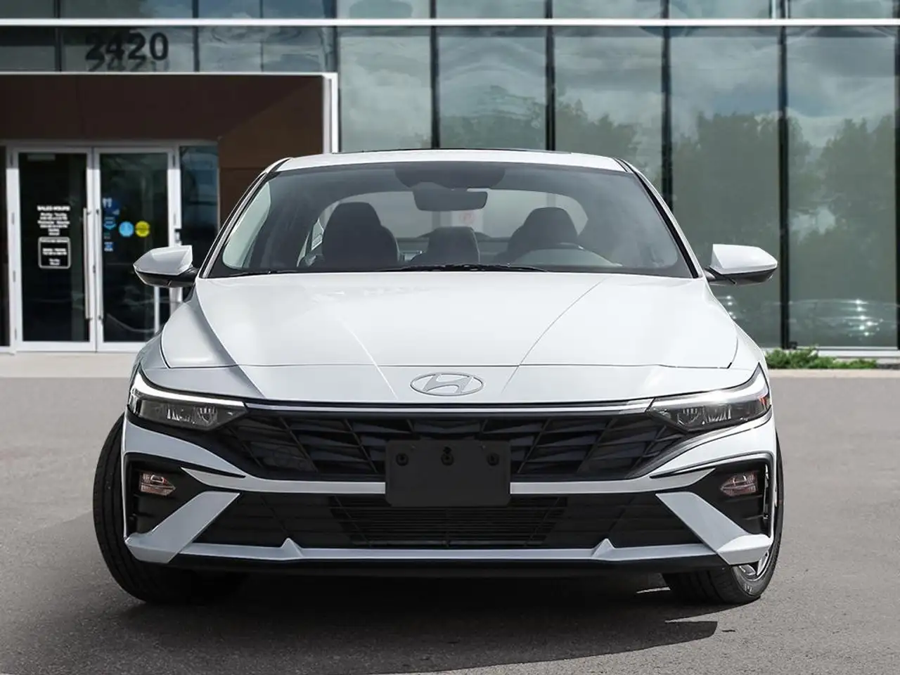 Hyundai ELANTRA снимка Hyundai ELANTRA