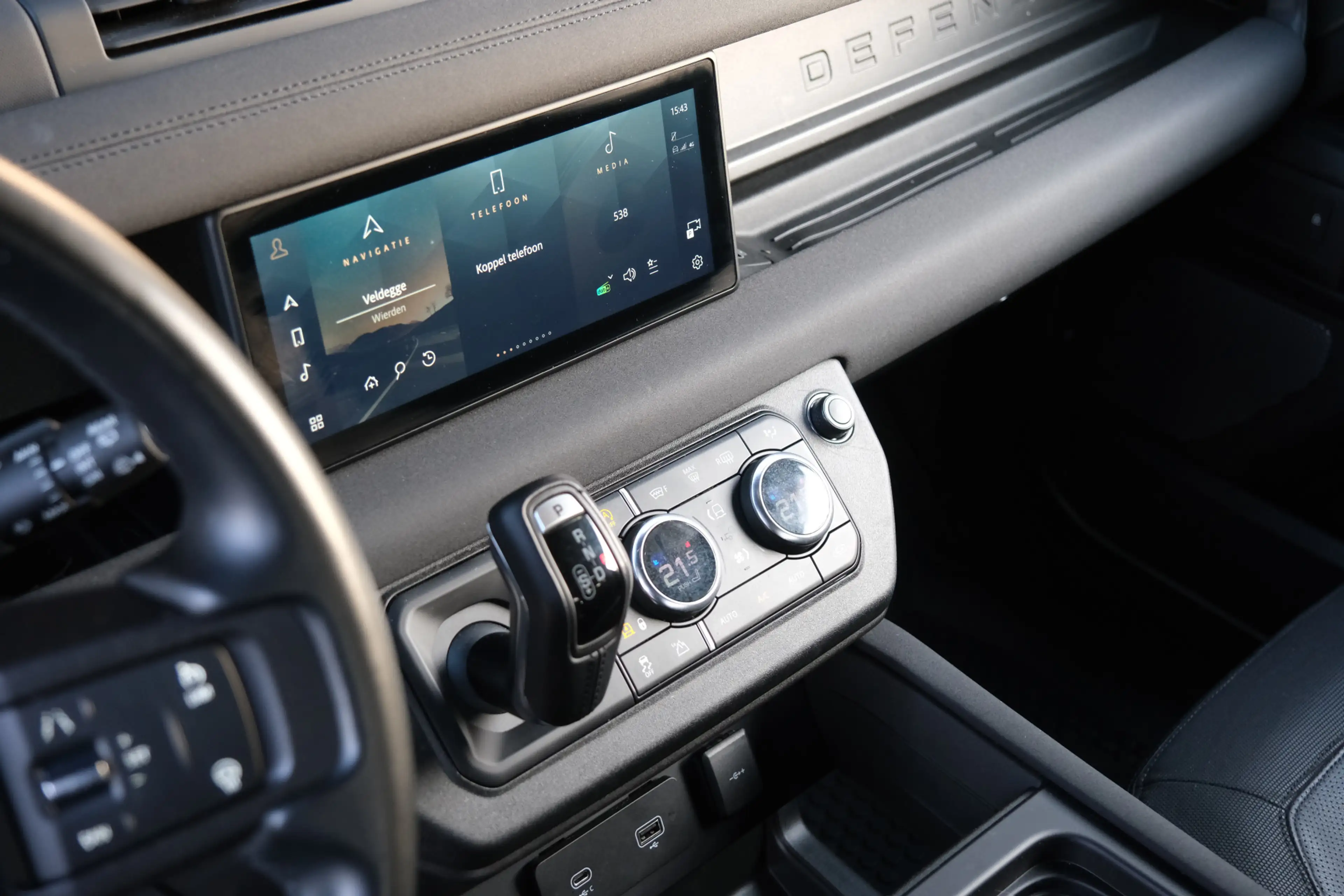 Land Rover Defender 3.0 D200 90 MHEV X-Dynamic SE | Grijs kenteken | V — photo 29