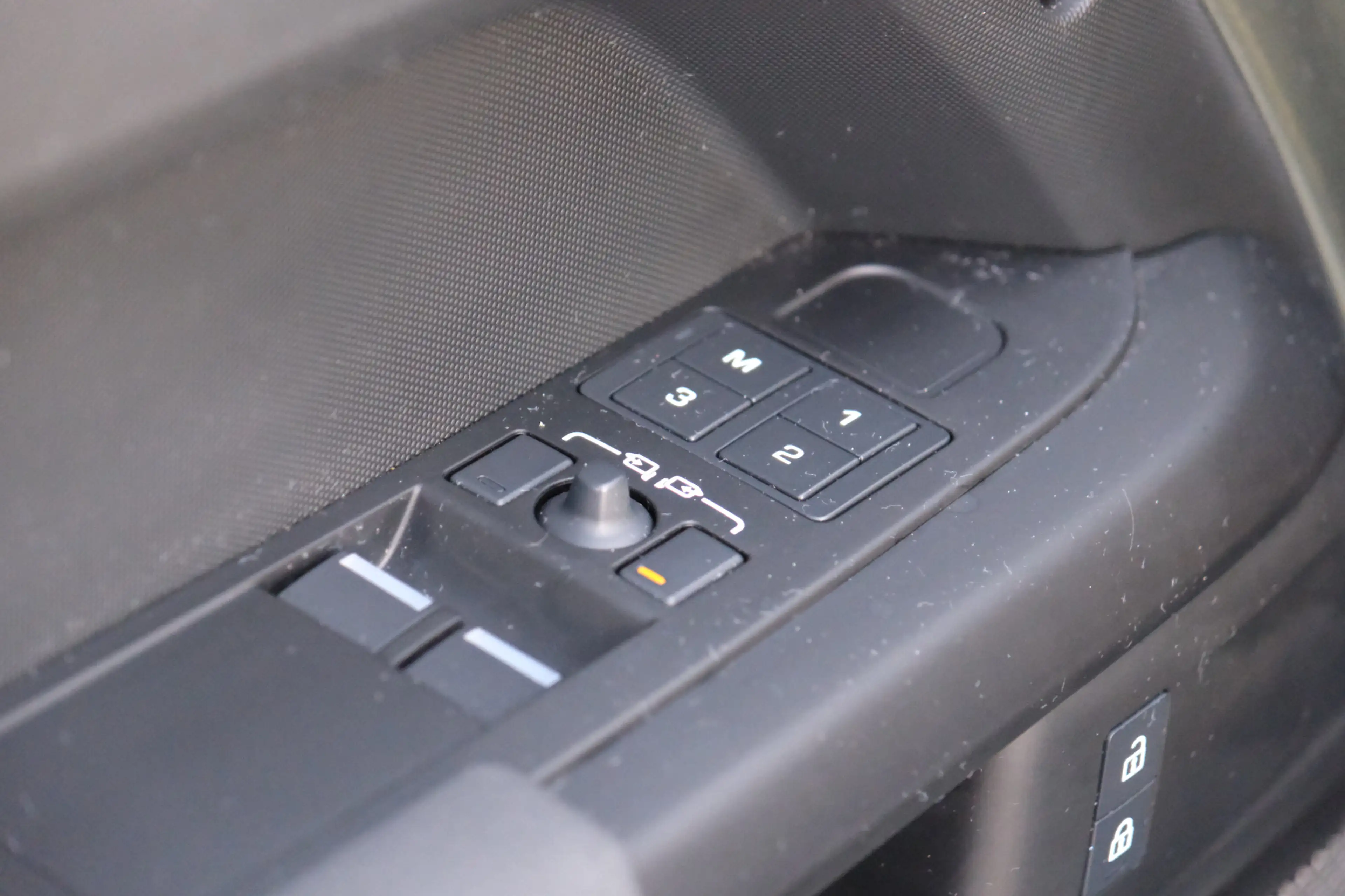Land Rover Defender 3.0 D200 90 MHEV X-Dynamic SE | Grijs kenteken | V — photo 25