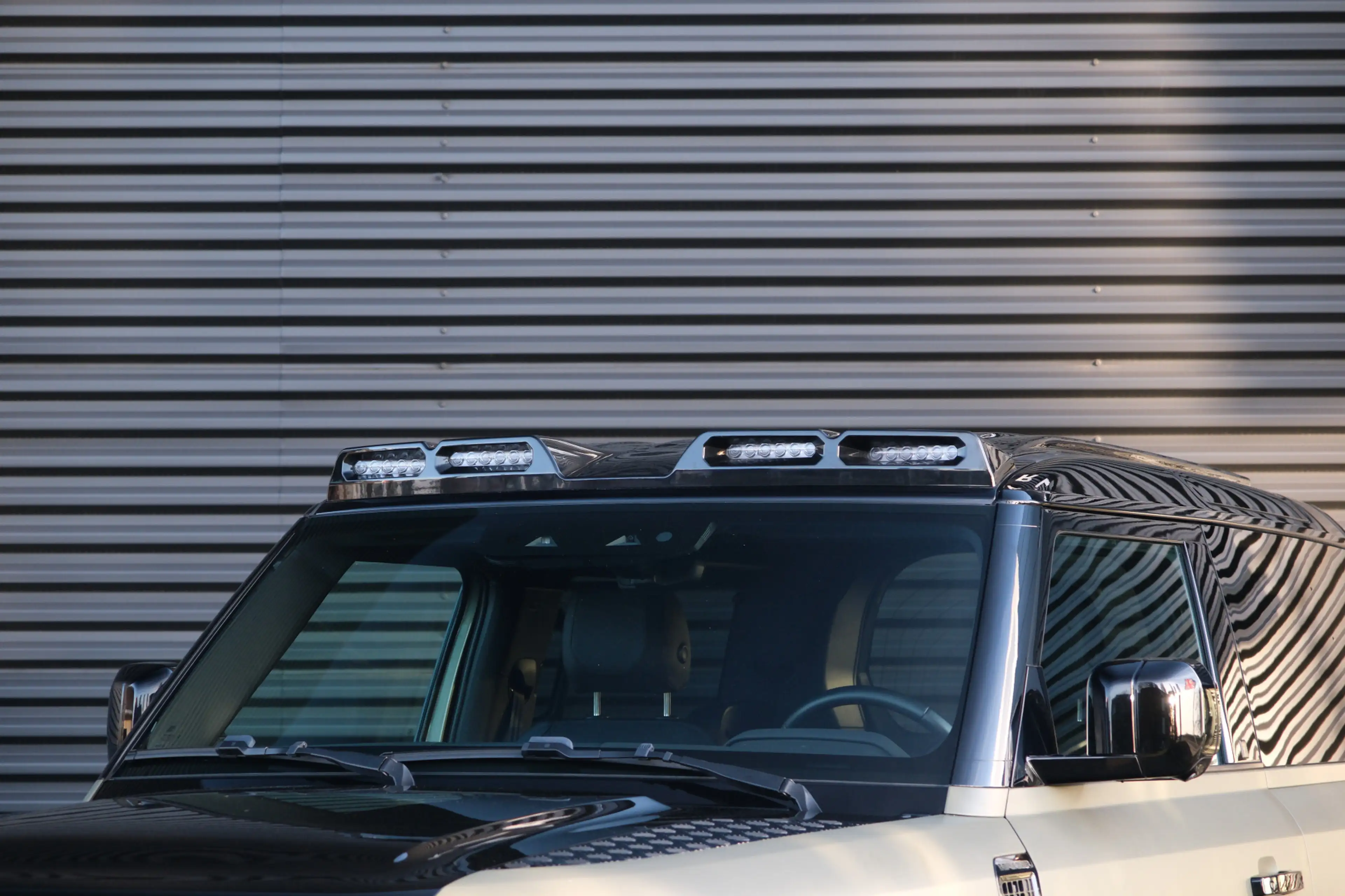 Land Rover Defender 3.0 D200 90 MHEV X-Dynamic SE | Grijs kenteken | V — photo 13