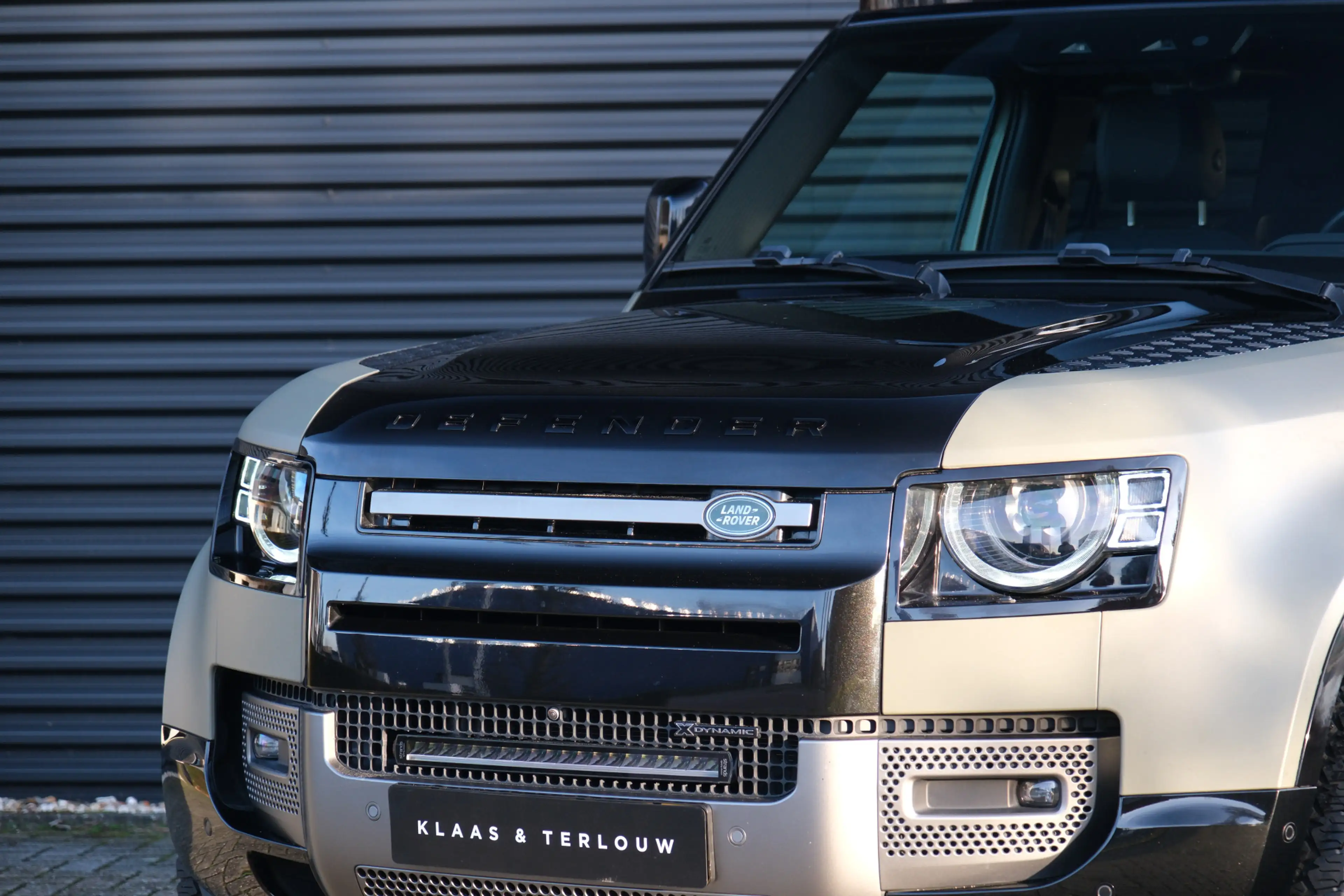 Land Rover Defender 3.0 D200 90 MHEV X-Dynamic SE | Grijs kenteken | V — photo 12