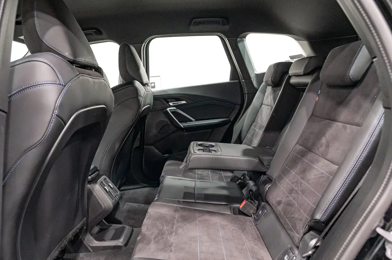 BMW X1 sdrive 18i M sport, keyless, camera, adaptive led 9