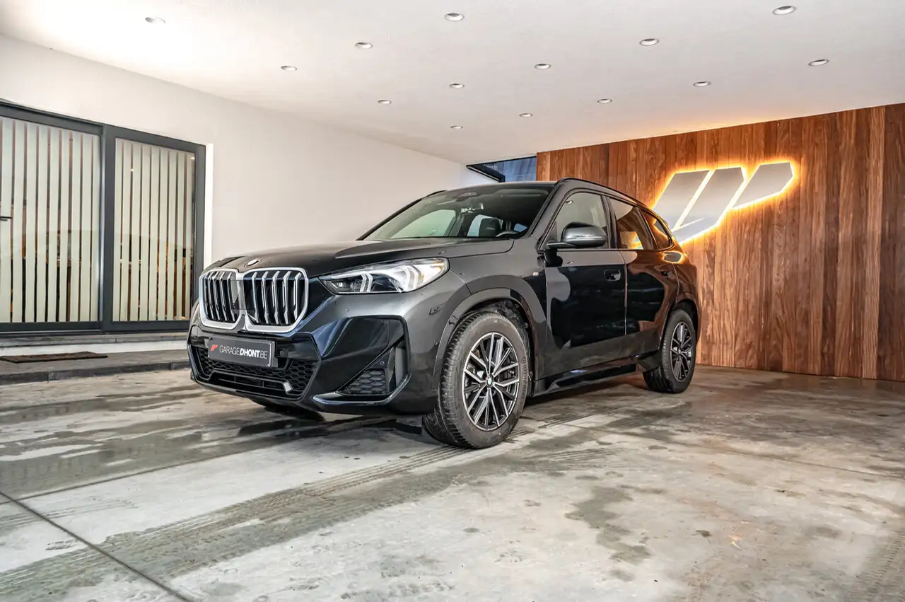 BMW X1 sdrive 18i M sport, keyless, camera, adaptive led 3