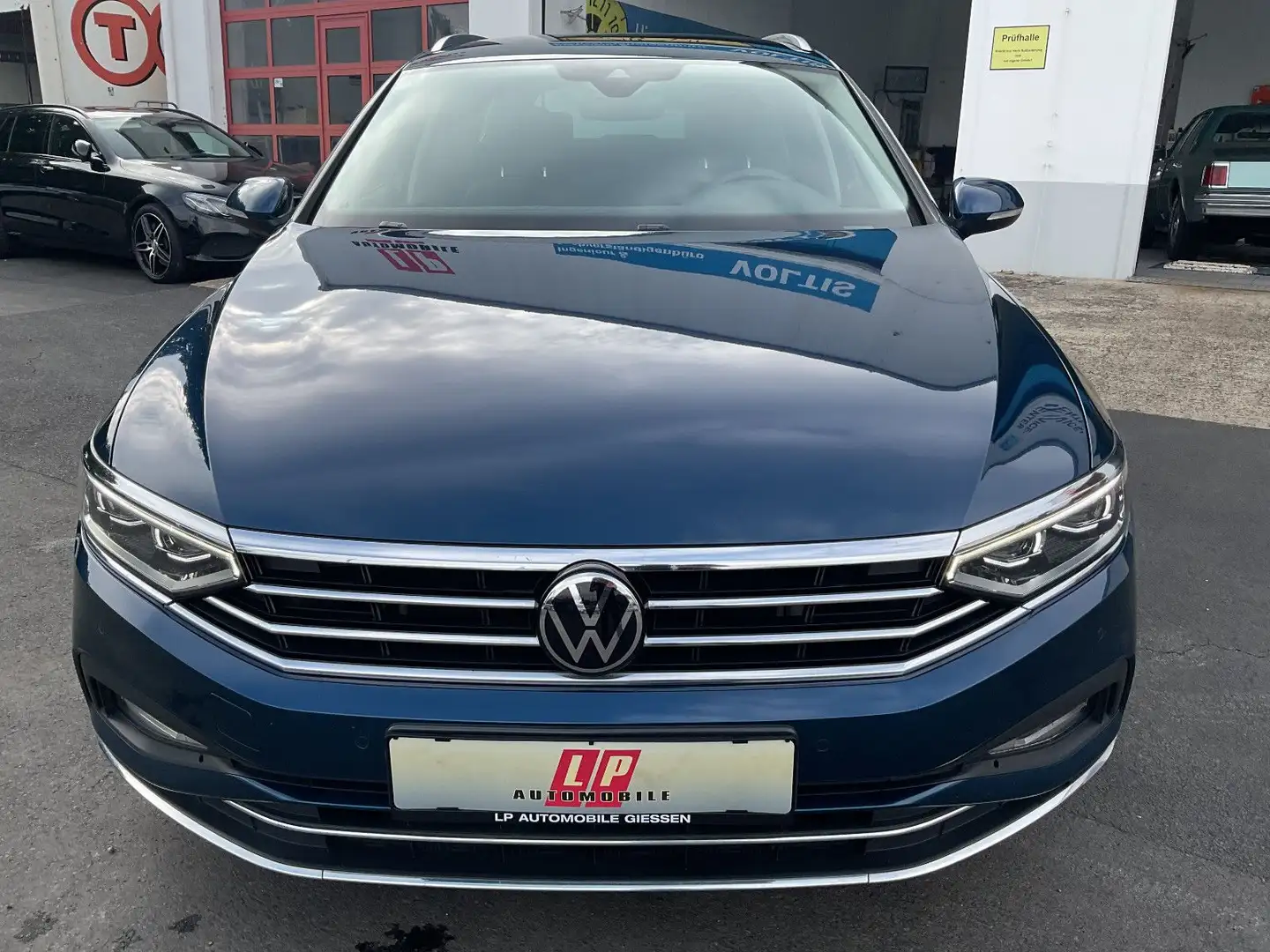 Volkswagen Passat 2.0 TDI DSG Elegance Highline Kamera Leder Blau - 2