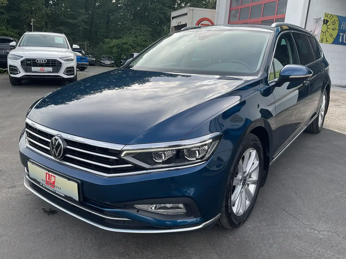 Volkswagen Passat 2.0 TDI DSG Elegance Highline Kamera Leder Blau - 1