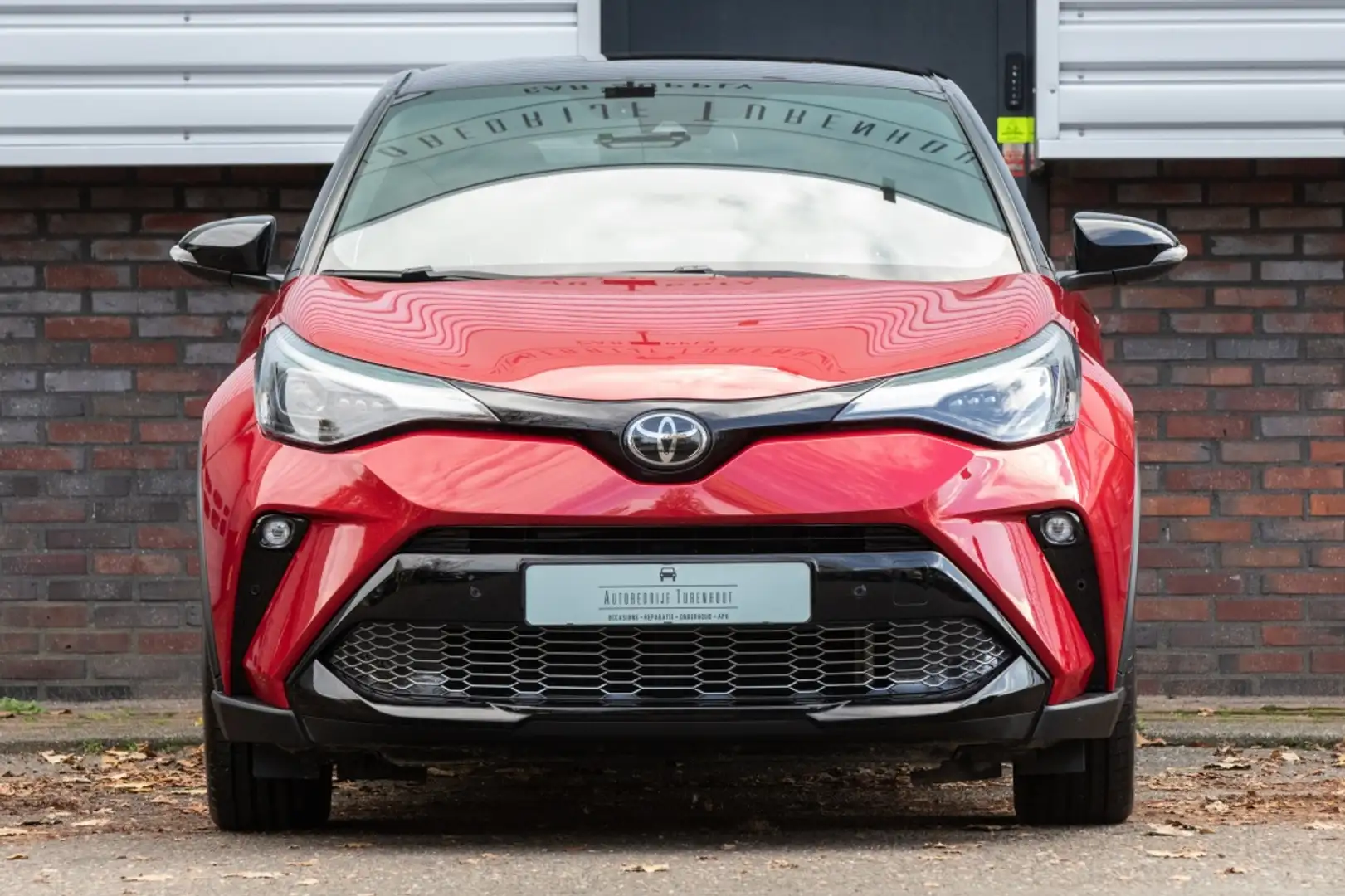 Toyota C-HR 2.0 Hyb 200 GR SPORT Rood - 1