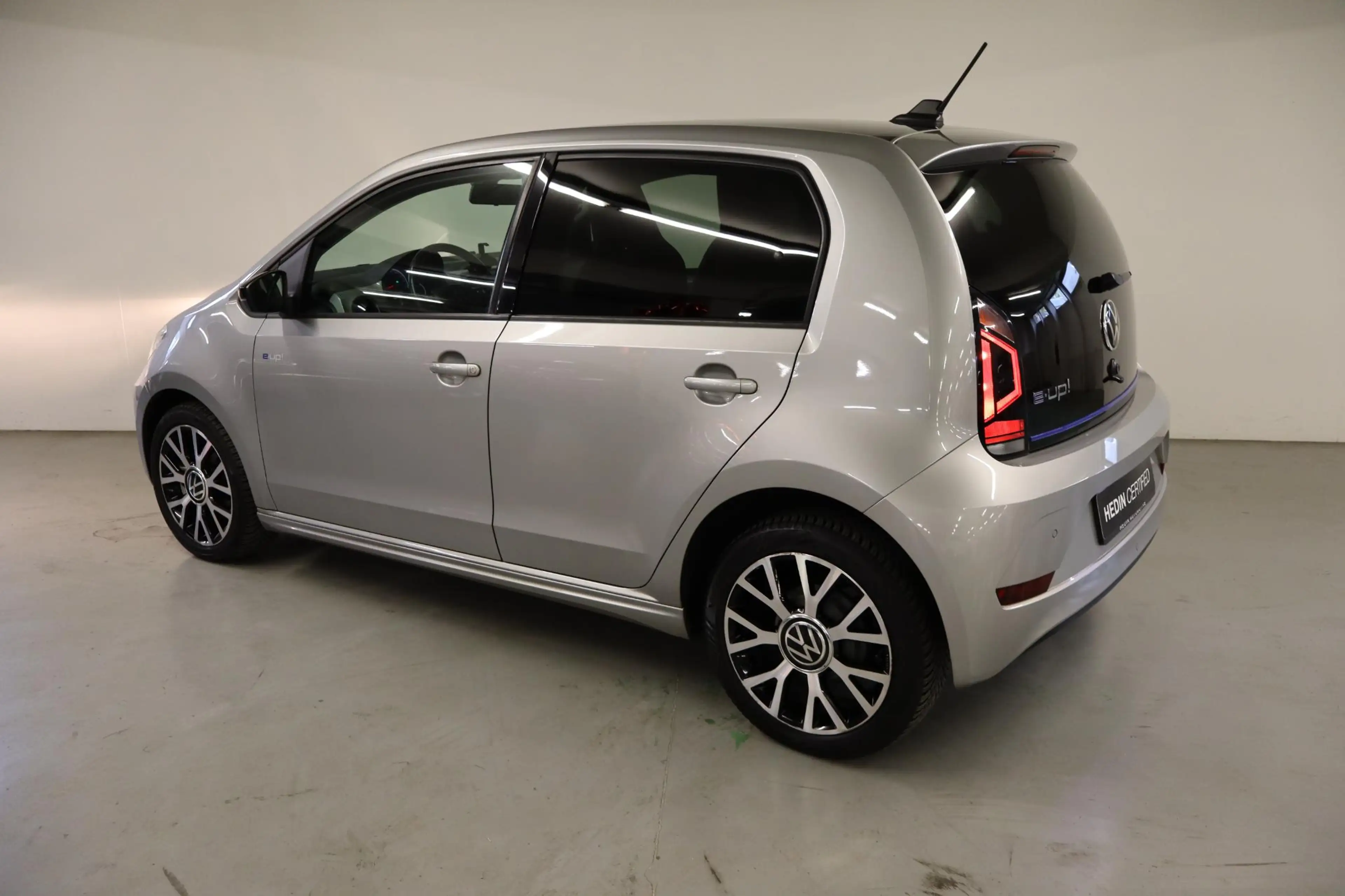 Volkswagen e-up! Style | Climatronic | Winterpakket | Lichtmetalen — photo 9