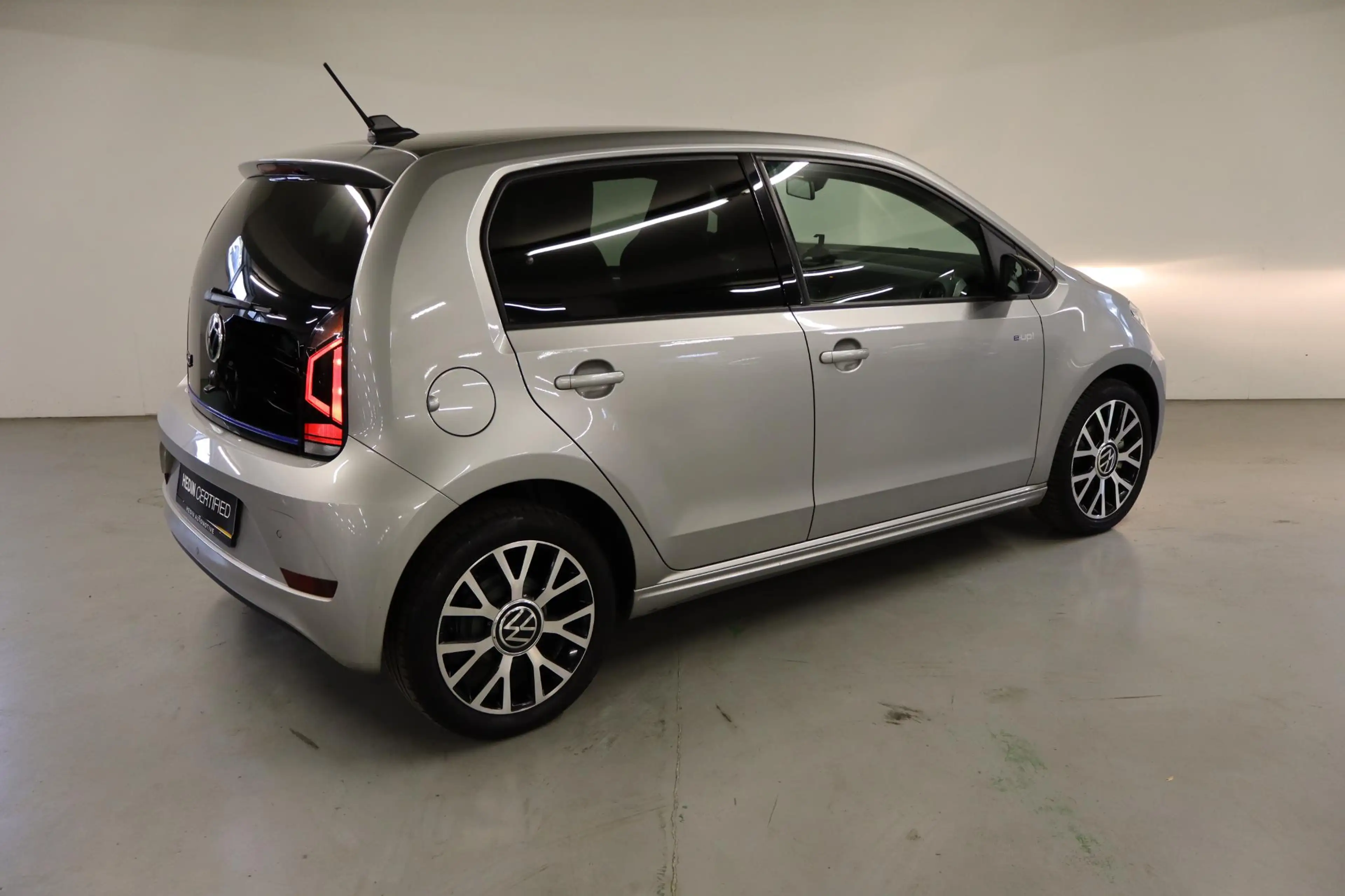Volkswagen e-up! Style | Climatronic | Winterpakket | Lichtmetalen — photo 10