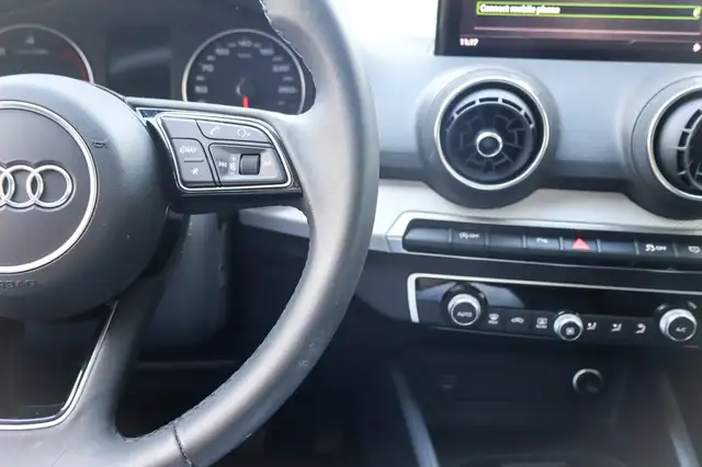 Audi Q2 view 15
