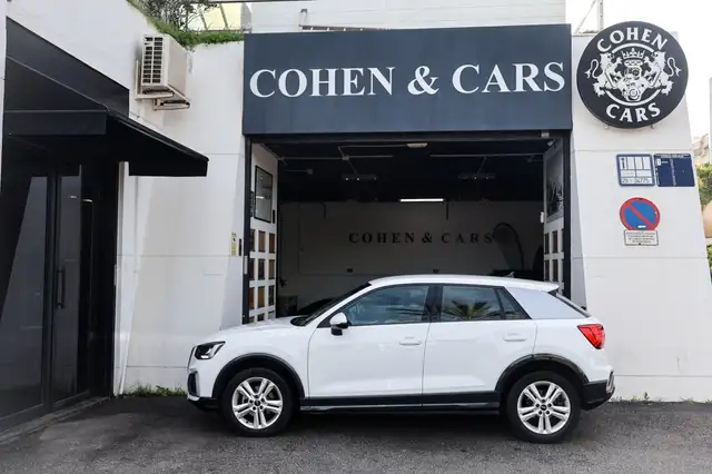 Audi Q2 view 2