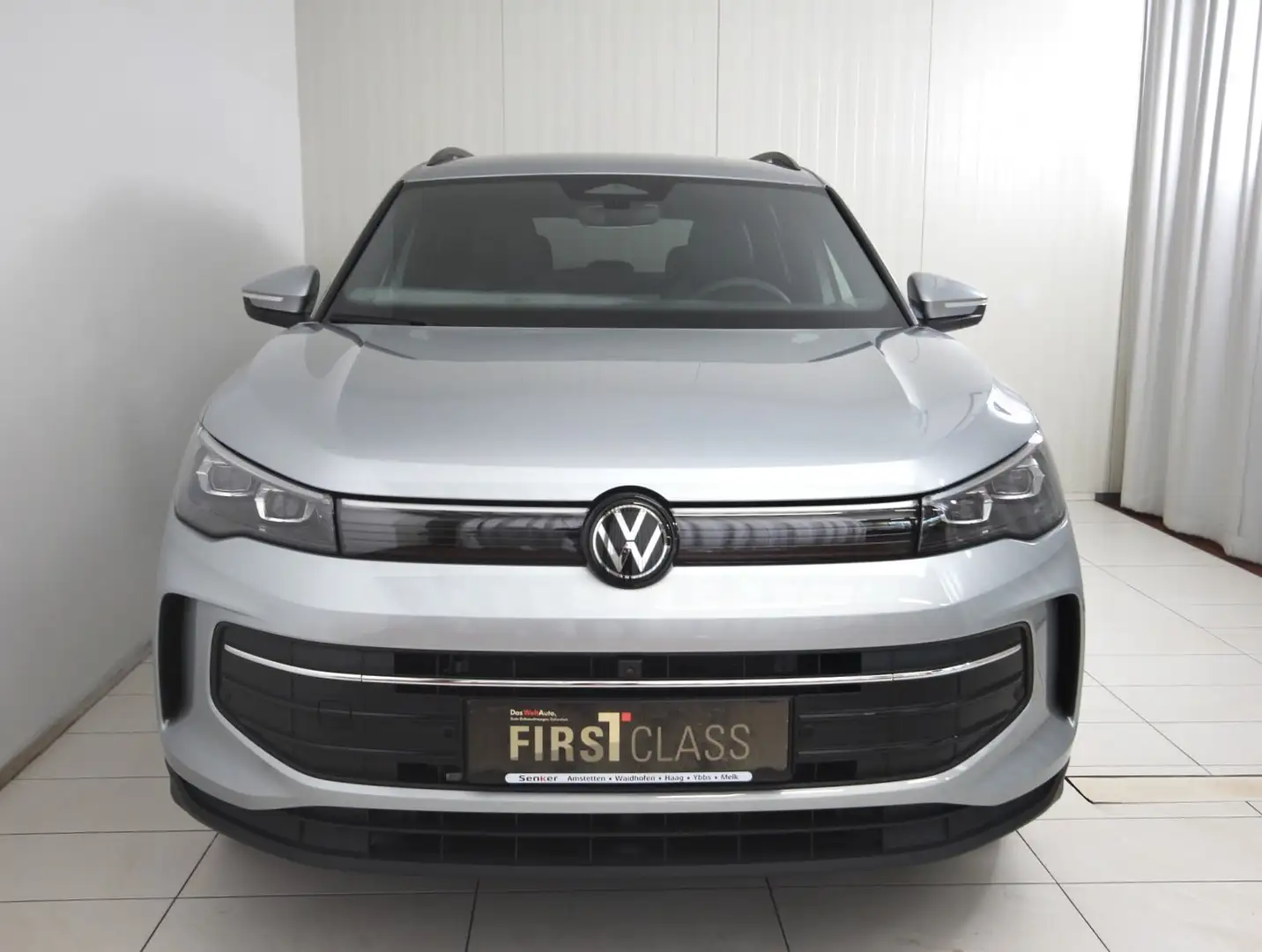 Volkswagen Tiguan Friends eHybrid DSG 150 kW Silber - 2