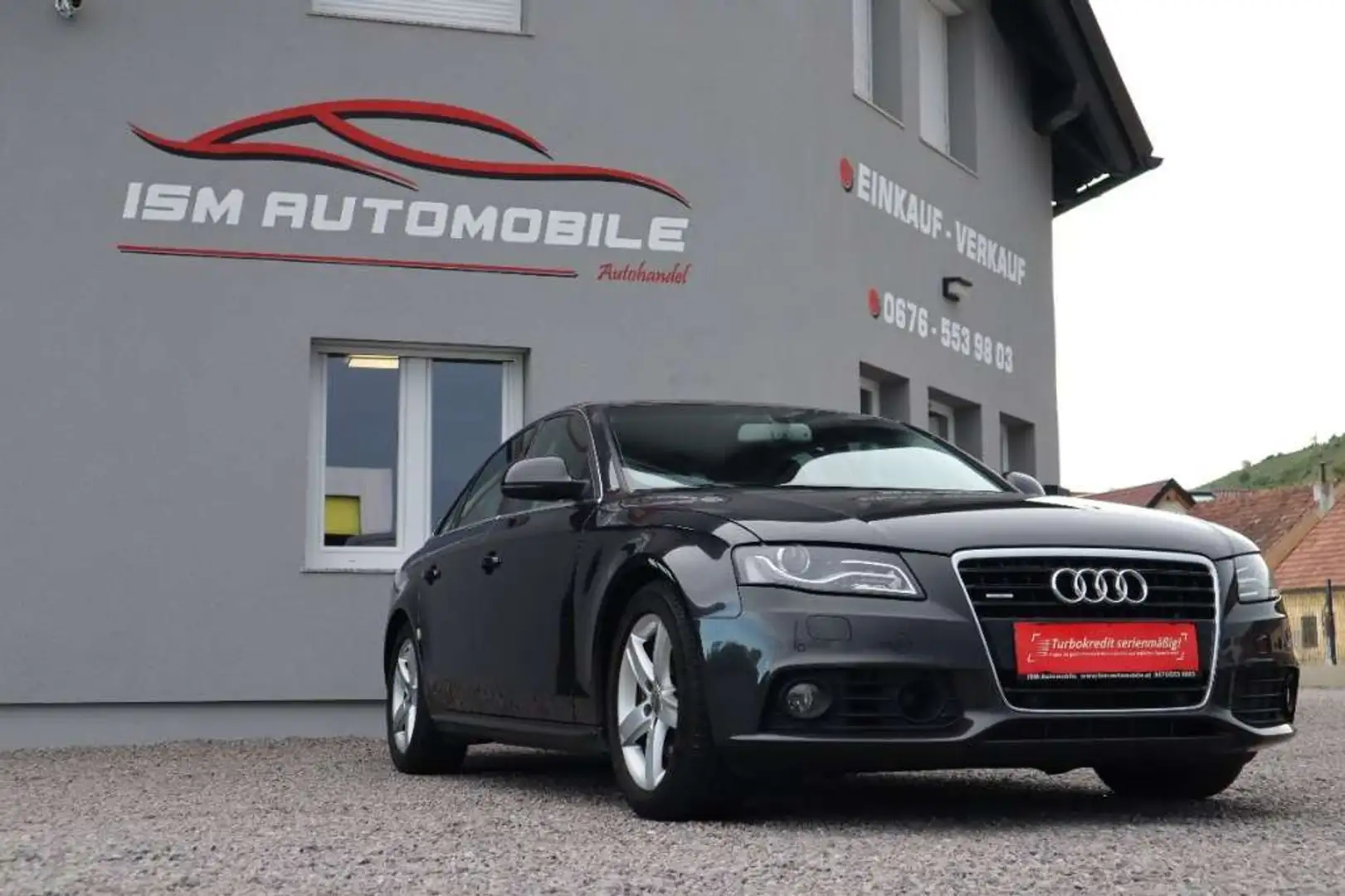 Audi A4 3,2 FSI quattro Grau - 1